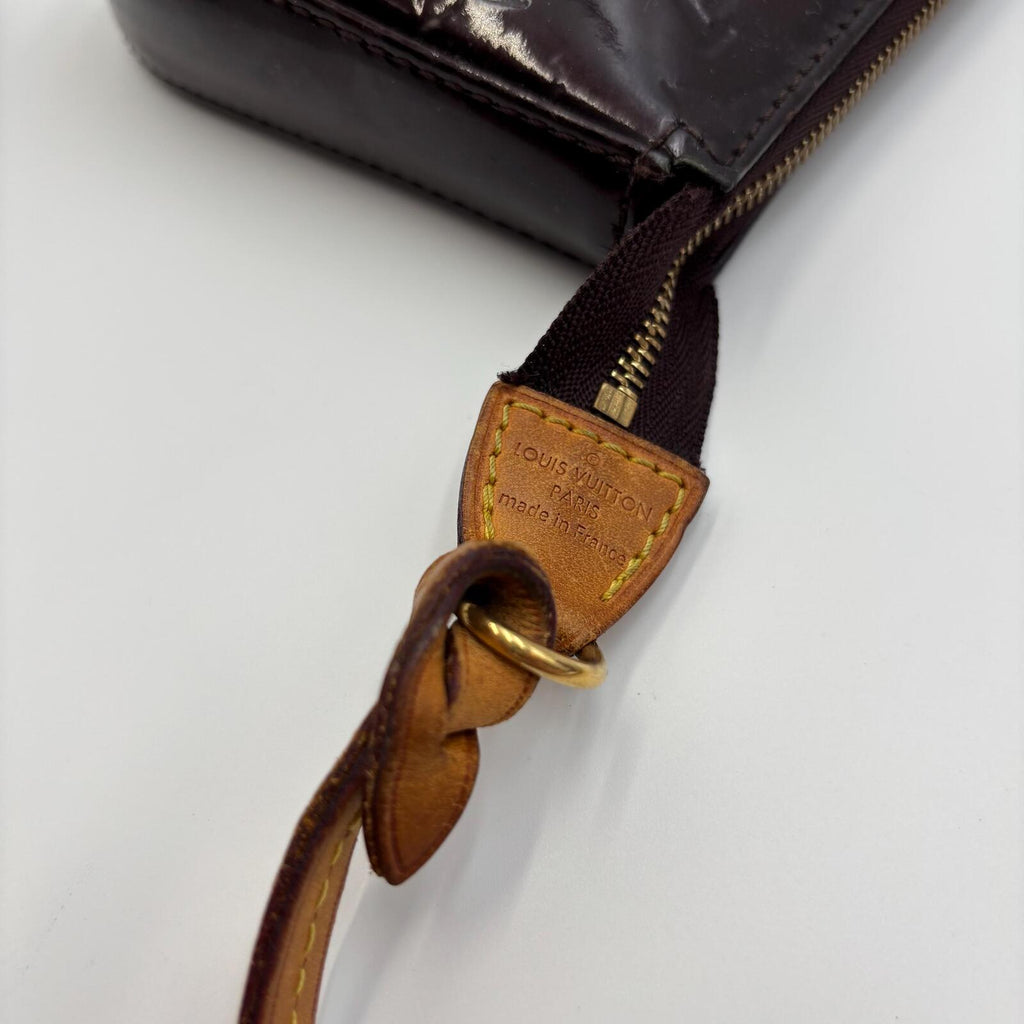 Louis Vuitton Vernis Pochette Accessoires Amarante