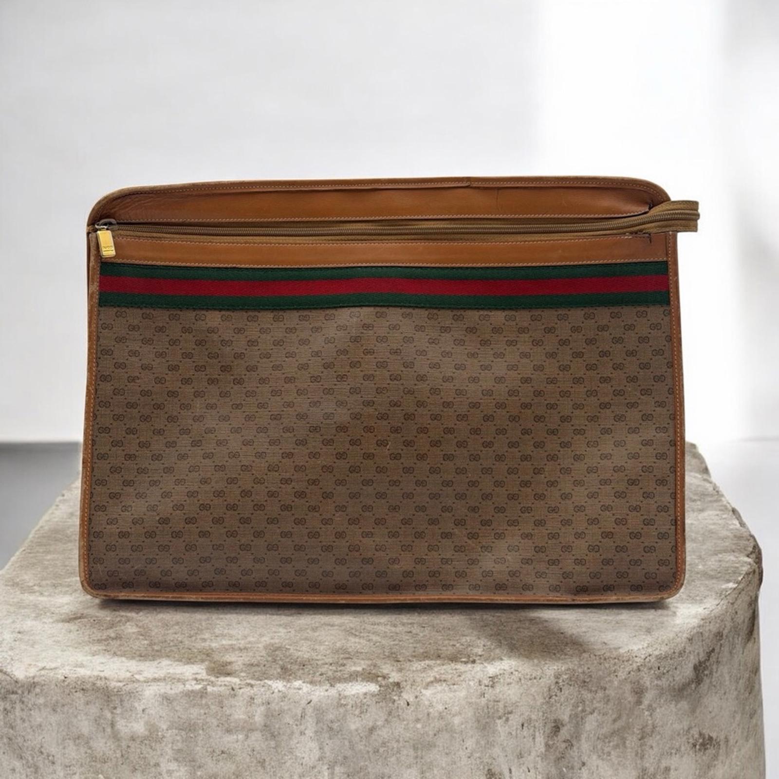 GUCCI VINTAGE GG CANVAS WEB PORTFOLIO CLUTCH