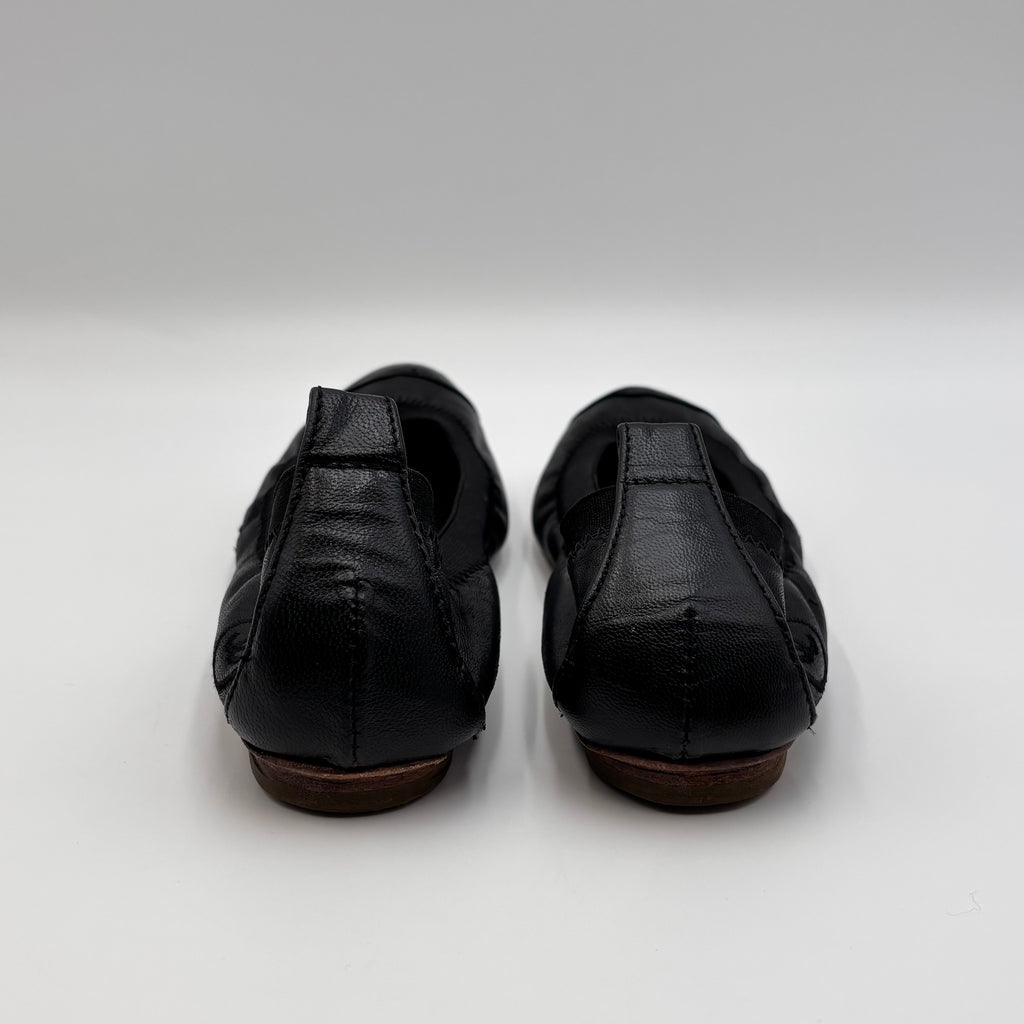 Chanel Black Lambskin Leather Ballet Flats 00s, 35.5