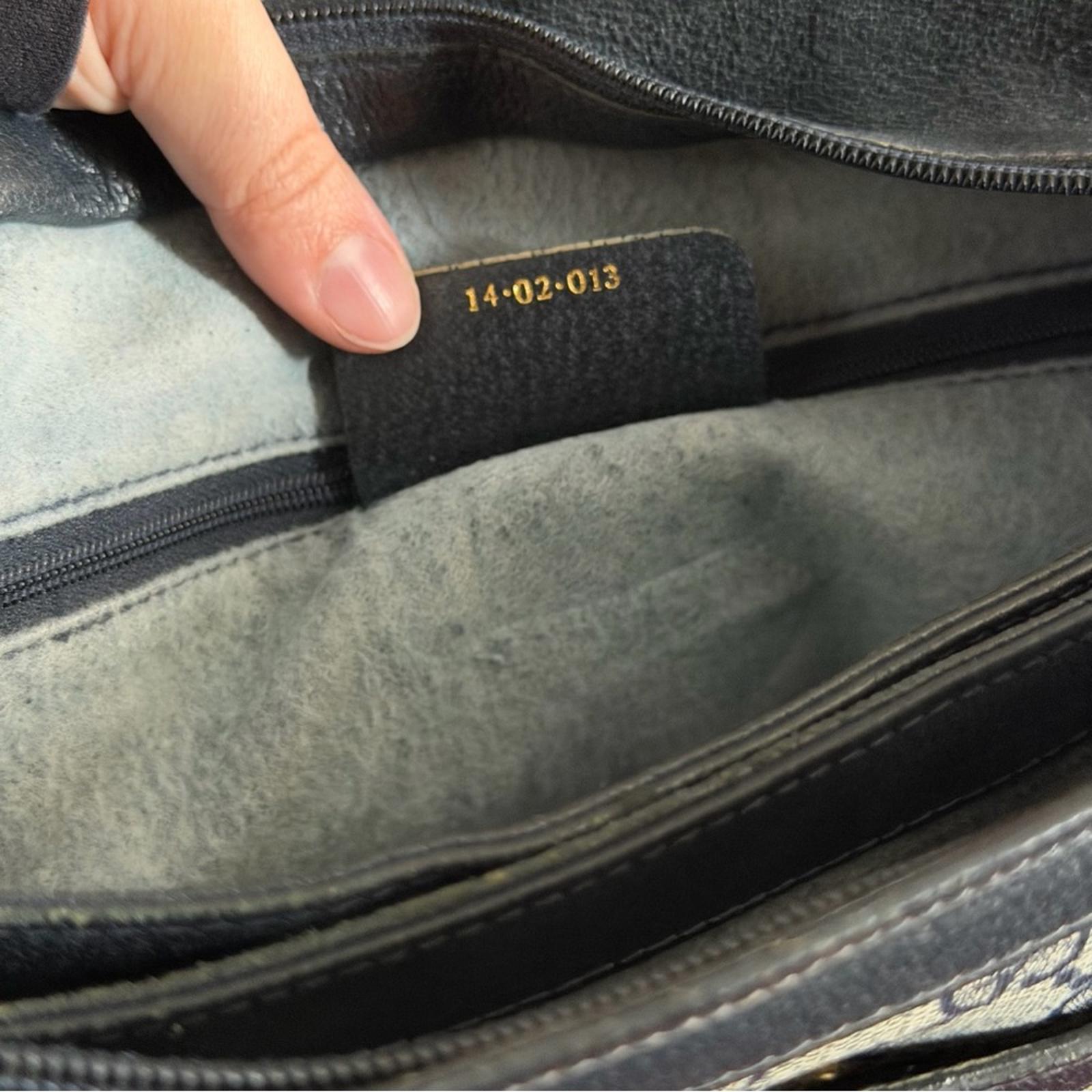 GUCCI GG SUPREME VINTAGE CROSSBODY BAG