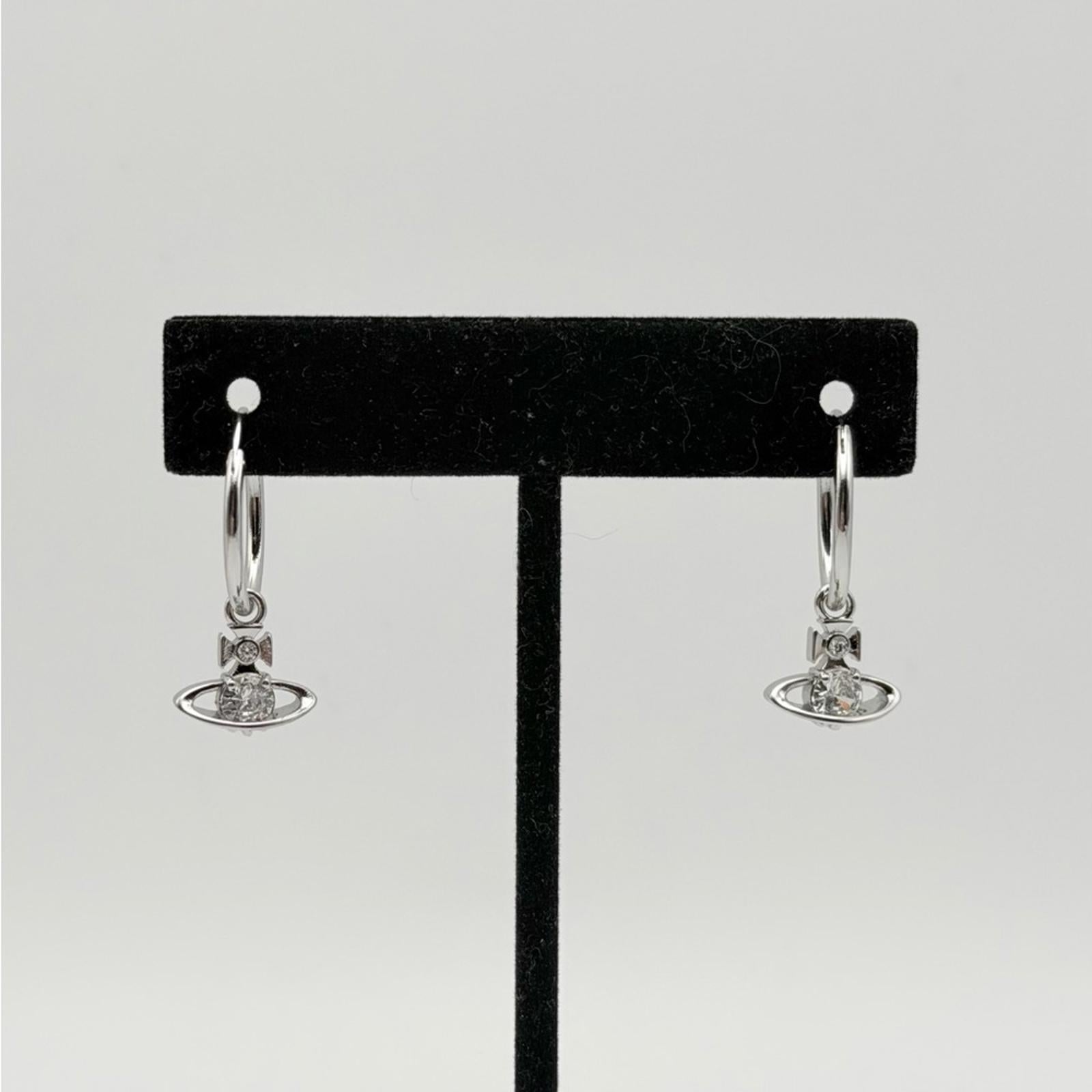 VIVIENNE WESTWOOD NINA SPARK CRYSTAL SATURN HOOP EARRING SLR