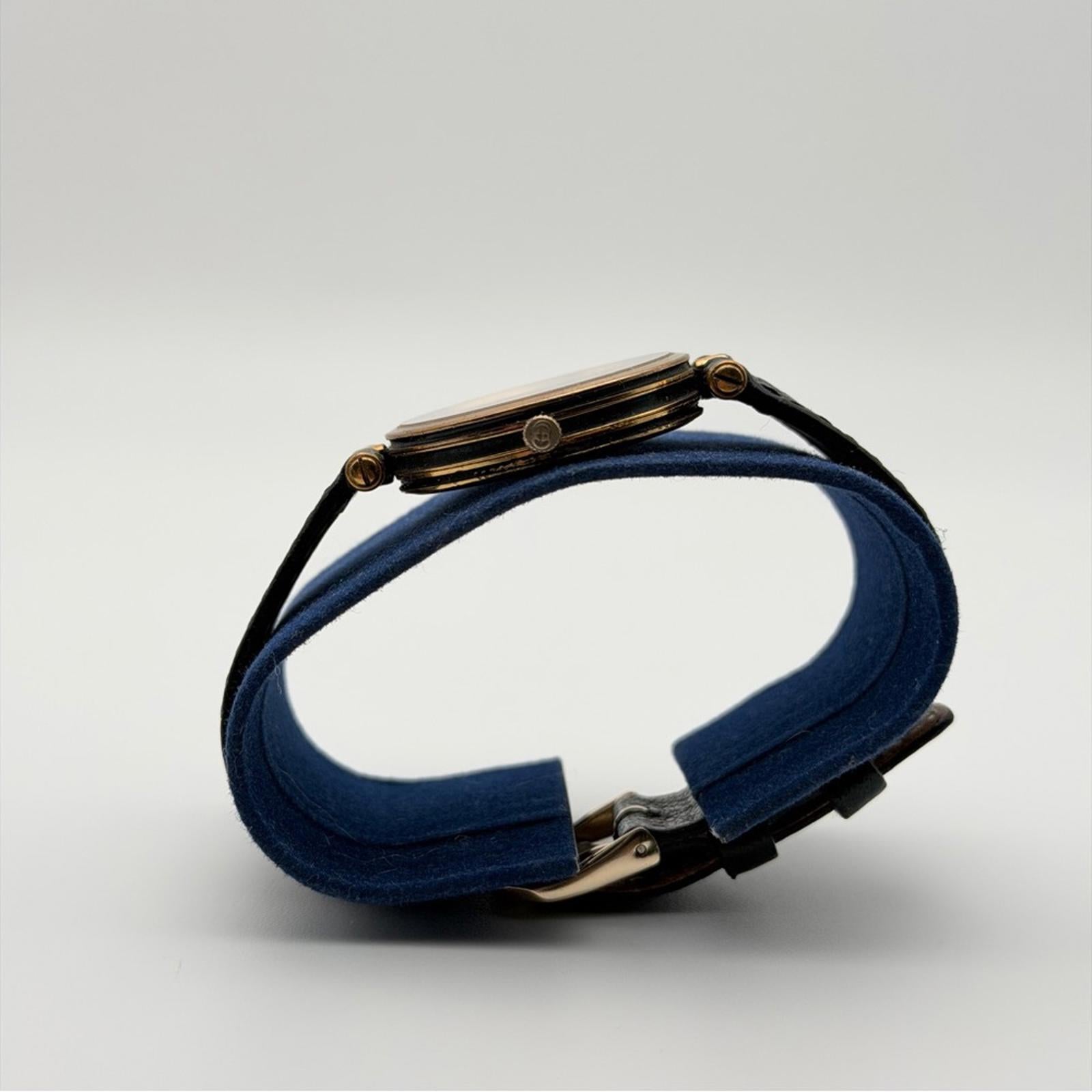 Gucci Vintage Black Dial Gold-Tone Quartz Watch – 30Mm