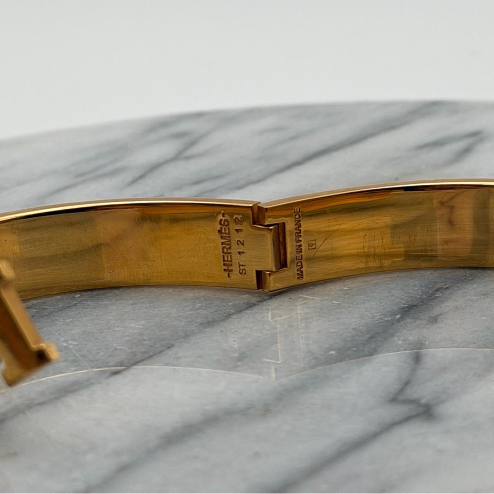 HERMÈS NARROW CLIC H BRACELET – NOIR / GOLD PLATED – GM