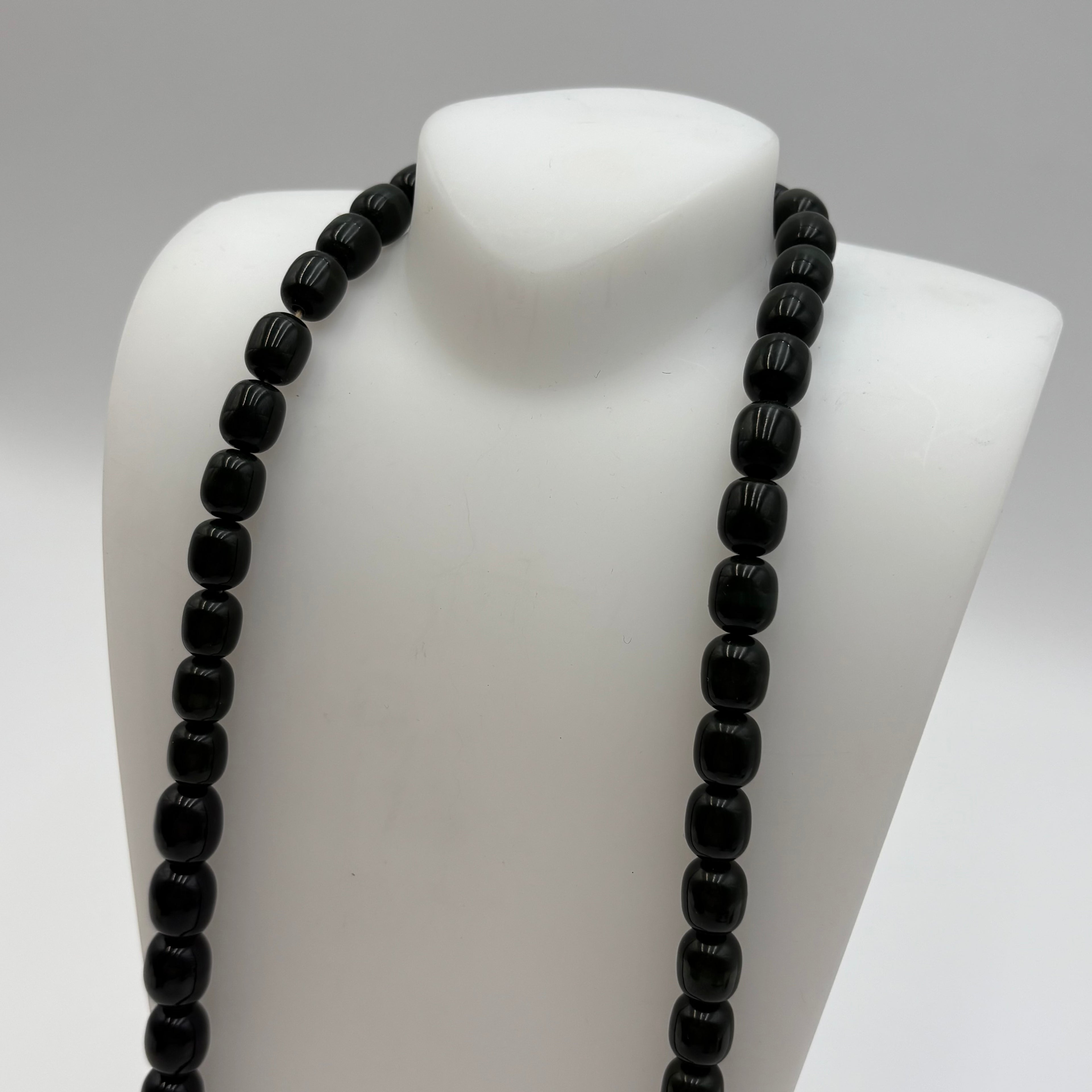 Rare Vintage Black Bakelite Graduated Bead Collector’s Necklace