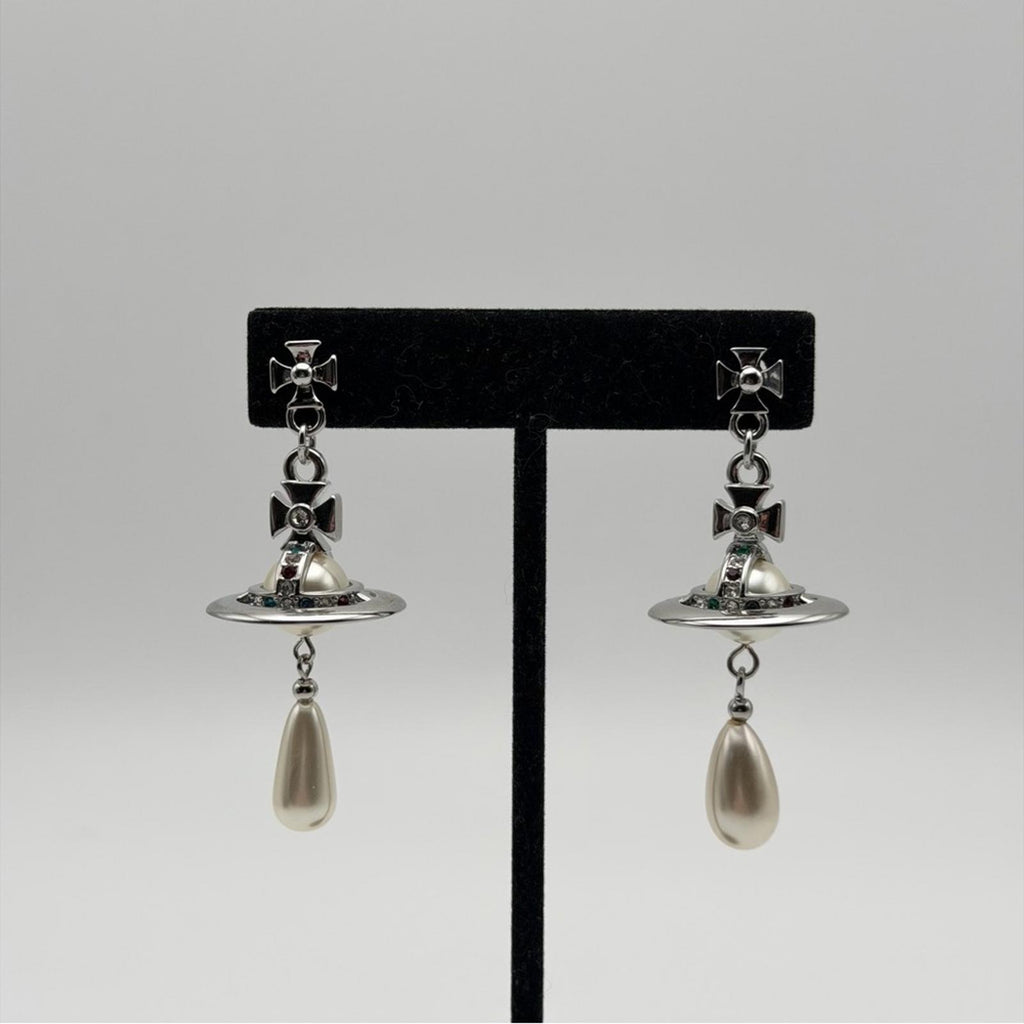 Vivienne Westwood Pearl Drop Earrings – Saturn Orb – Silver Tone