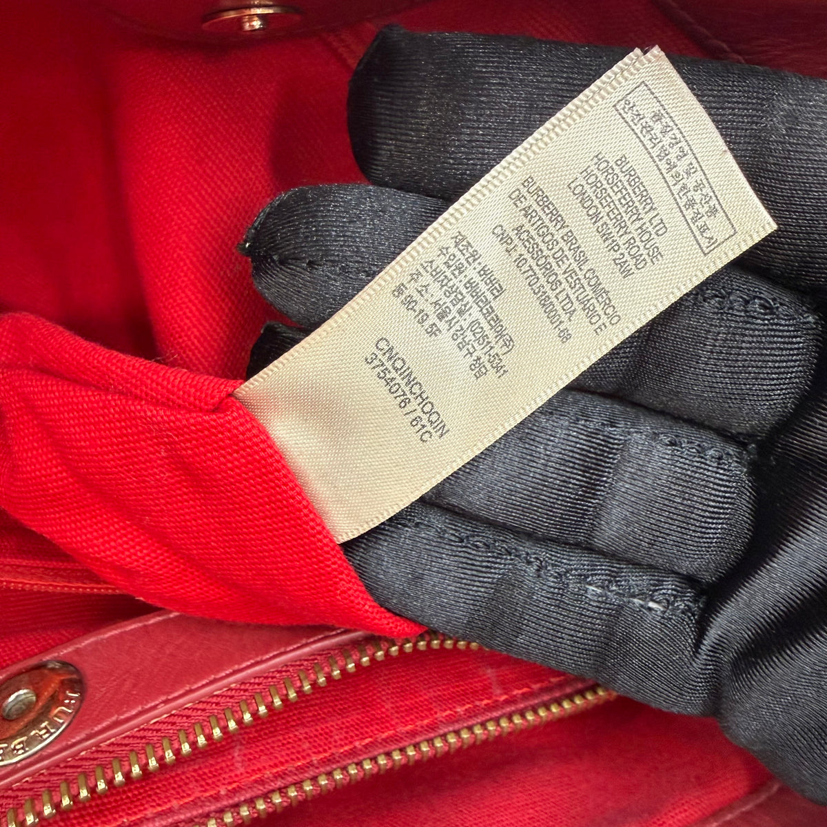 Burberry Haymarket Check Tote Bag in Beige & Red