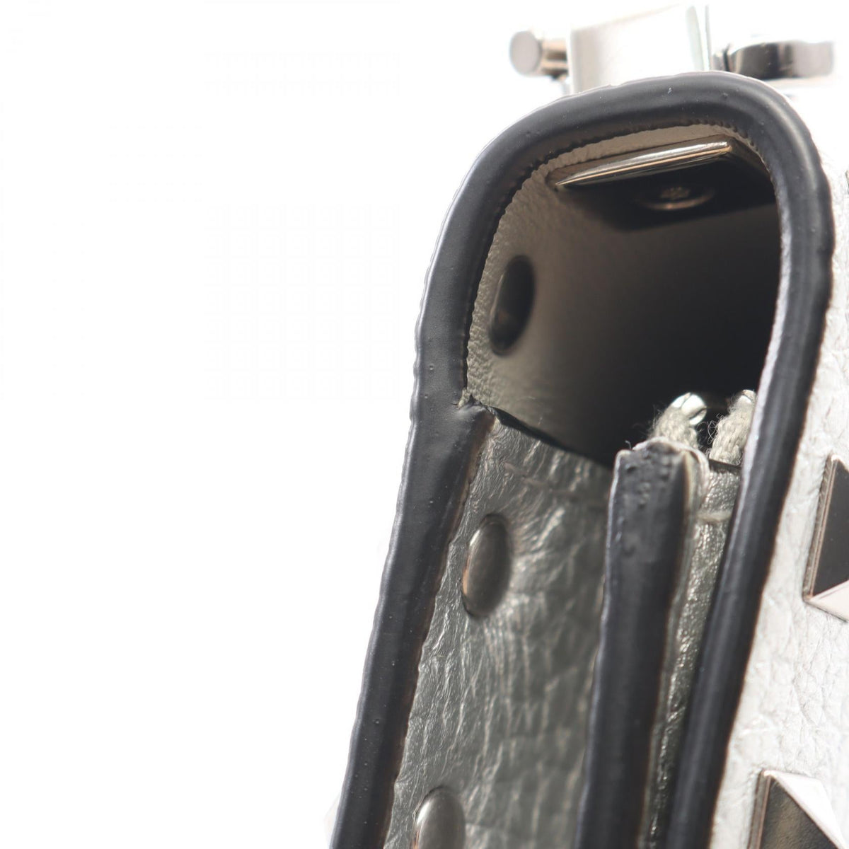 VALENTINO GARAVANI Valentino Garavani Rock Studs Shoulder Bag Silver Leather image 8
