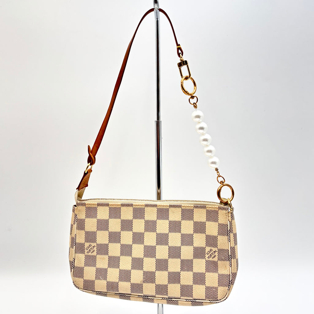 Louis Vuitton Pochette Accessoires Damier Azur