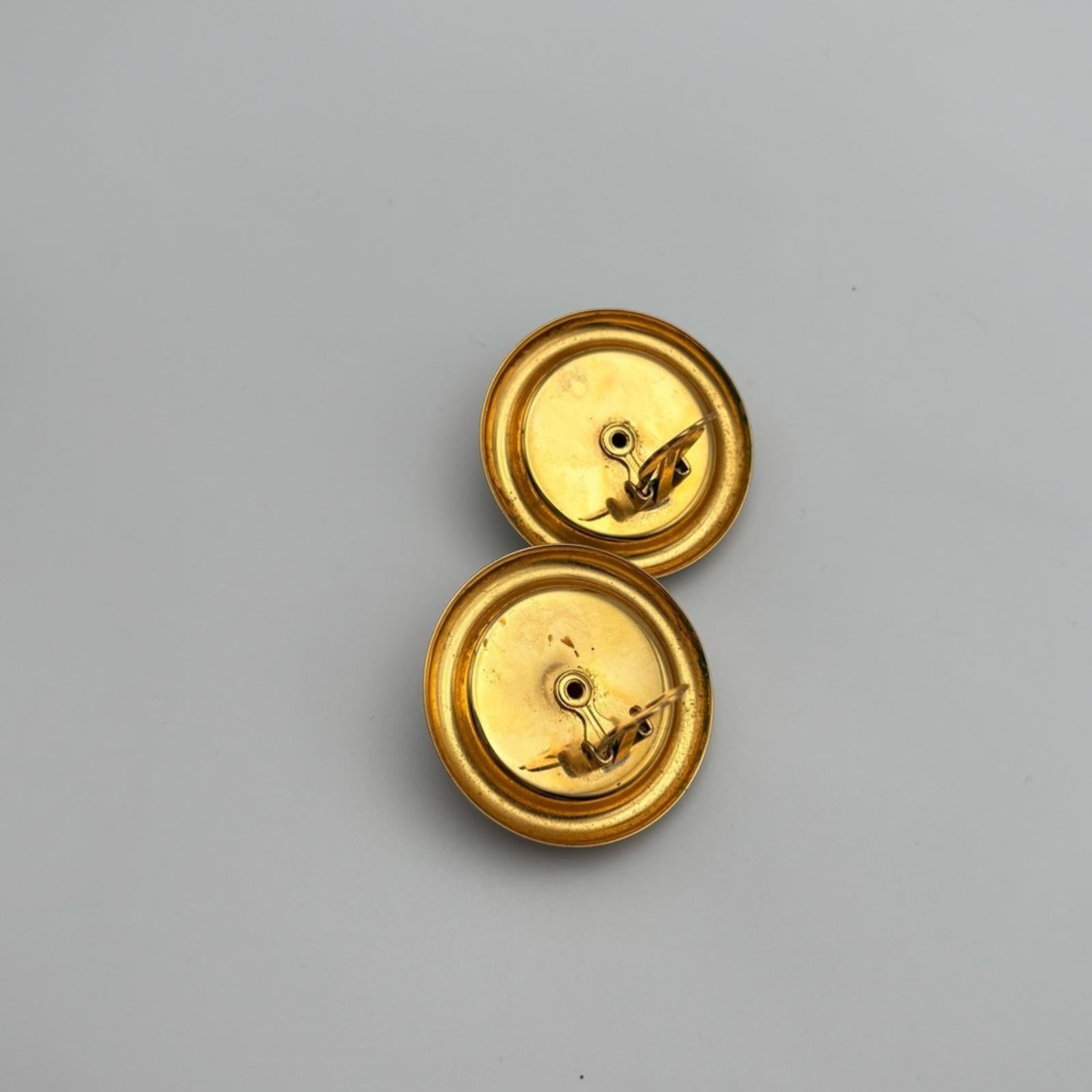 Vintage Style Gold & Black Medallion Clip-On Earrings