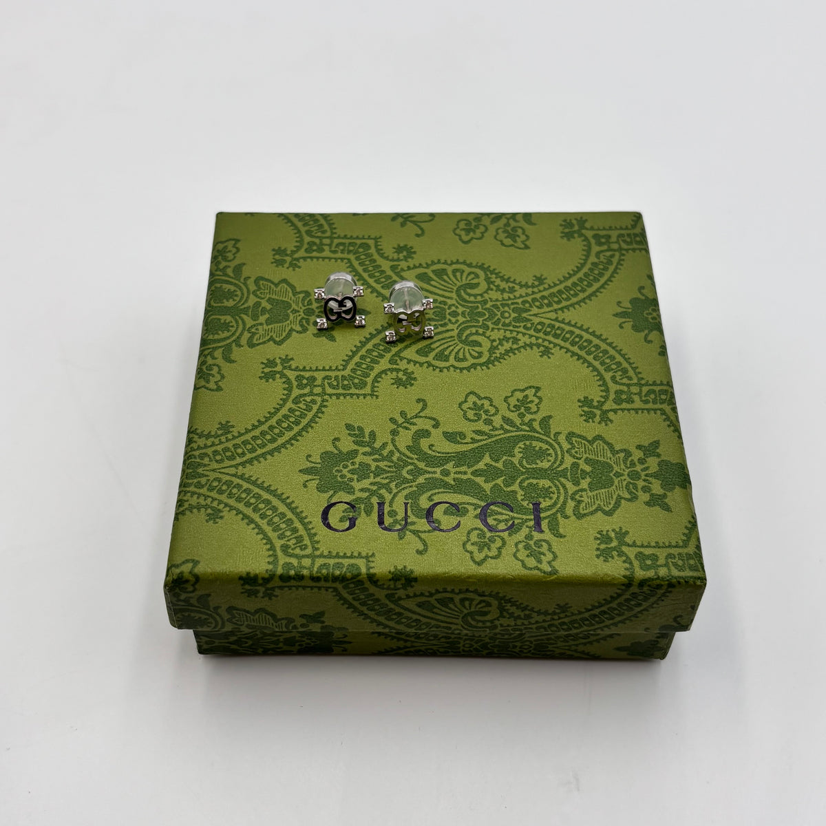 Gucci Interlocking G White Gold Diamond Stud Earrings