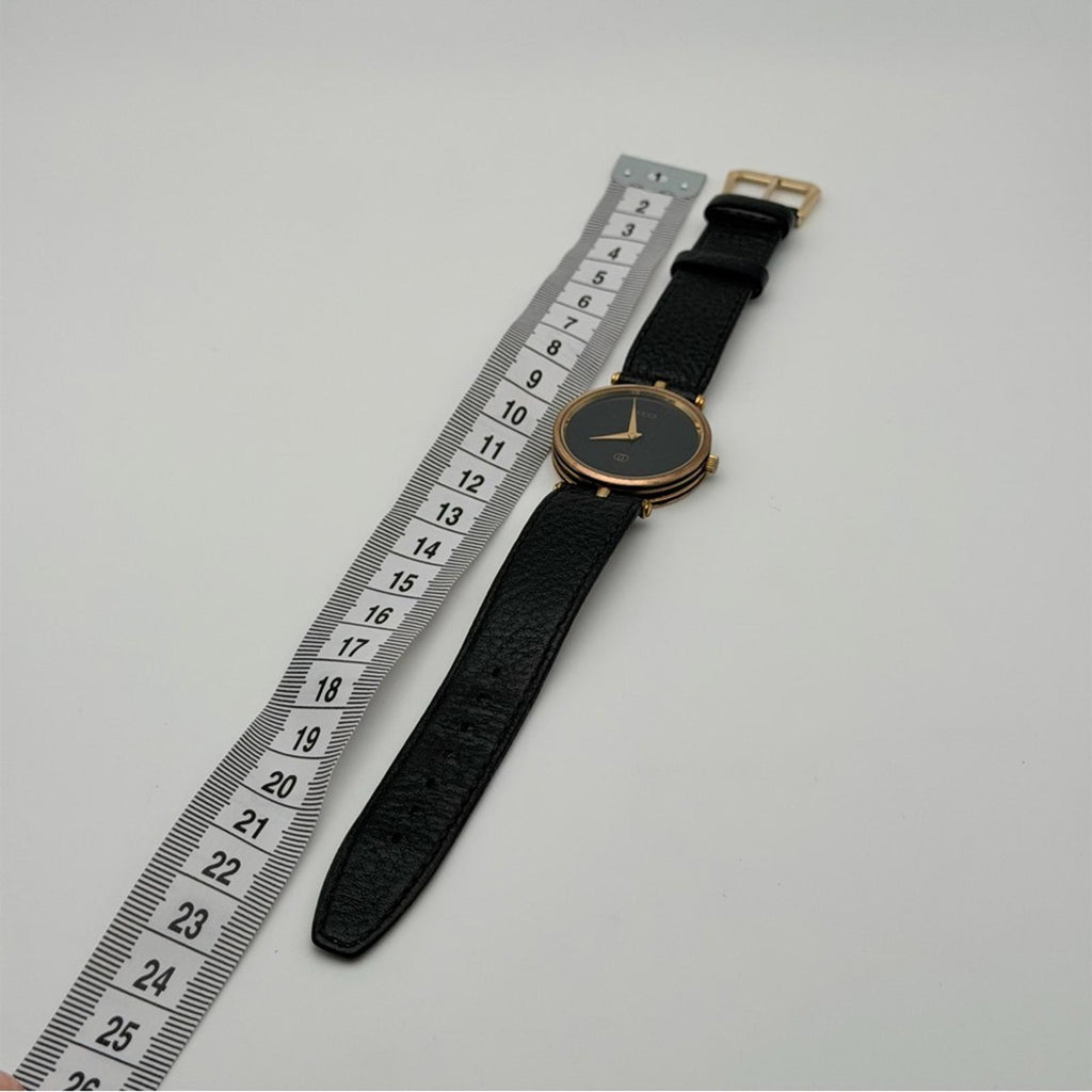 Gucci Vintage Black Dial Gold-Tone Quartz Watch – 30Mm