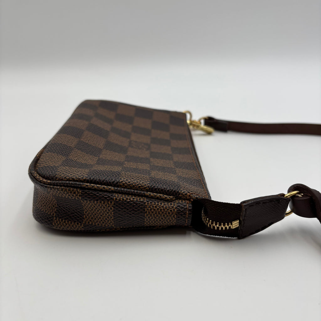 Louis Vuitton Damier Ebene Pochette Accessoires