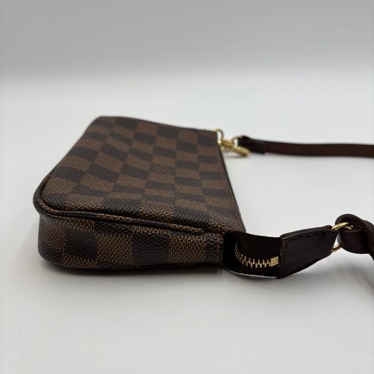 Louis Vuitton Damier Ebene Pochette Accessoires