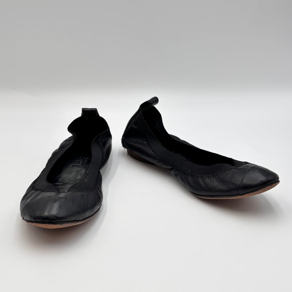 Chanel Black Lambskin Leather Ballet Flats 00s, 35.5