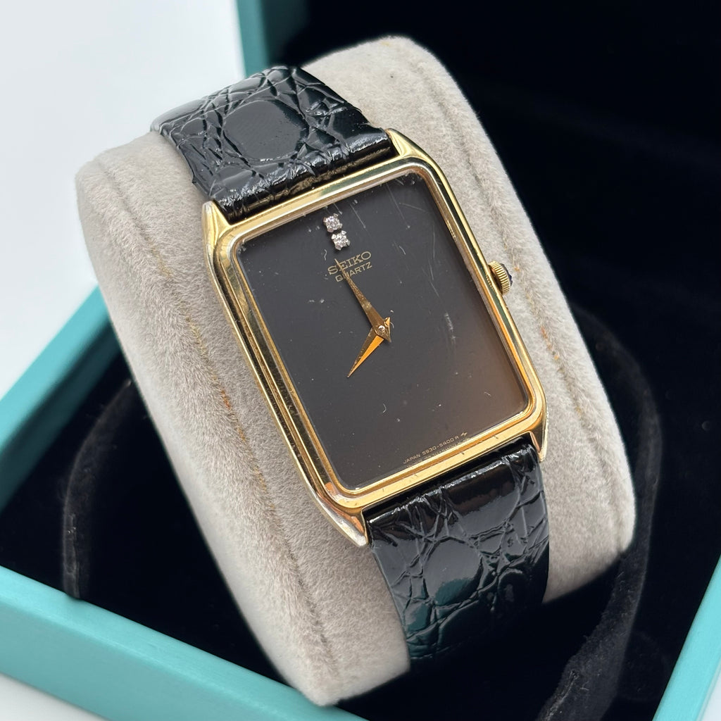 Seiko Quartz 5930-5400 Black Dial Gold Tone Watch | 2 Diamond Markers