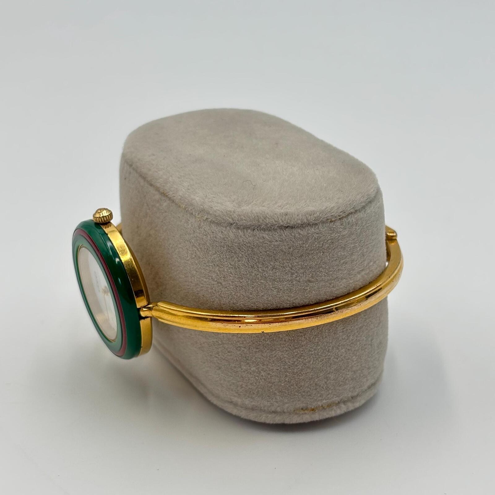 Gucci Interchangeable Bezel Watch with 5 Bezels & Box