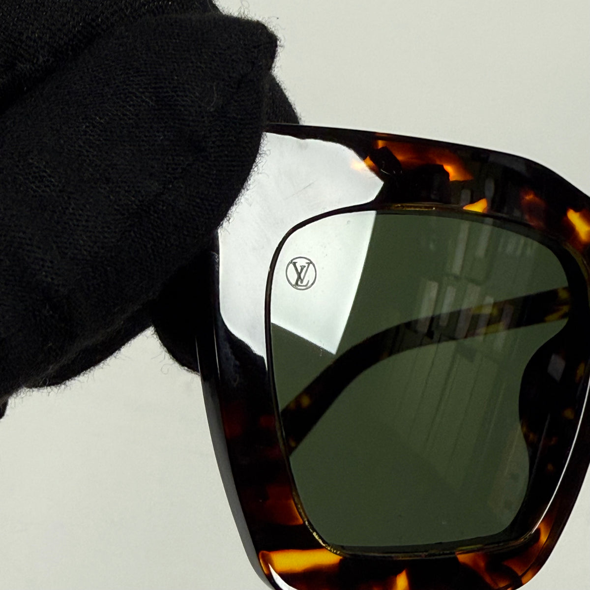 La Grande Bellezza Square Sunglasses by Louis Vuitton – Dark Tortoise