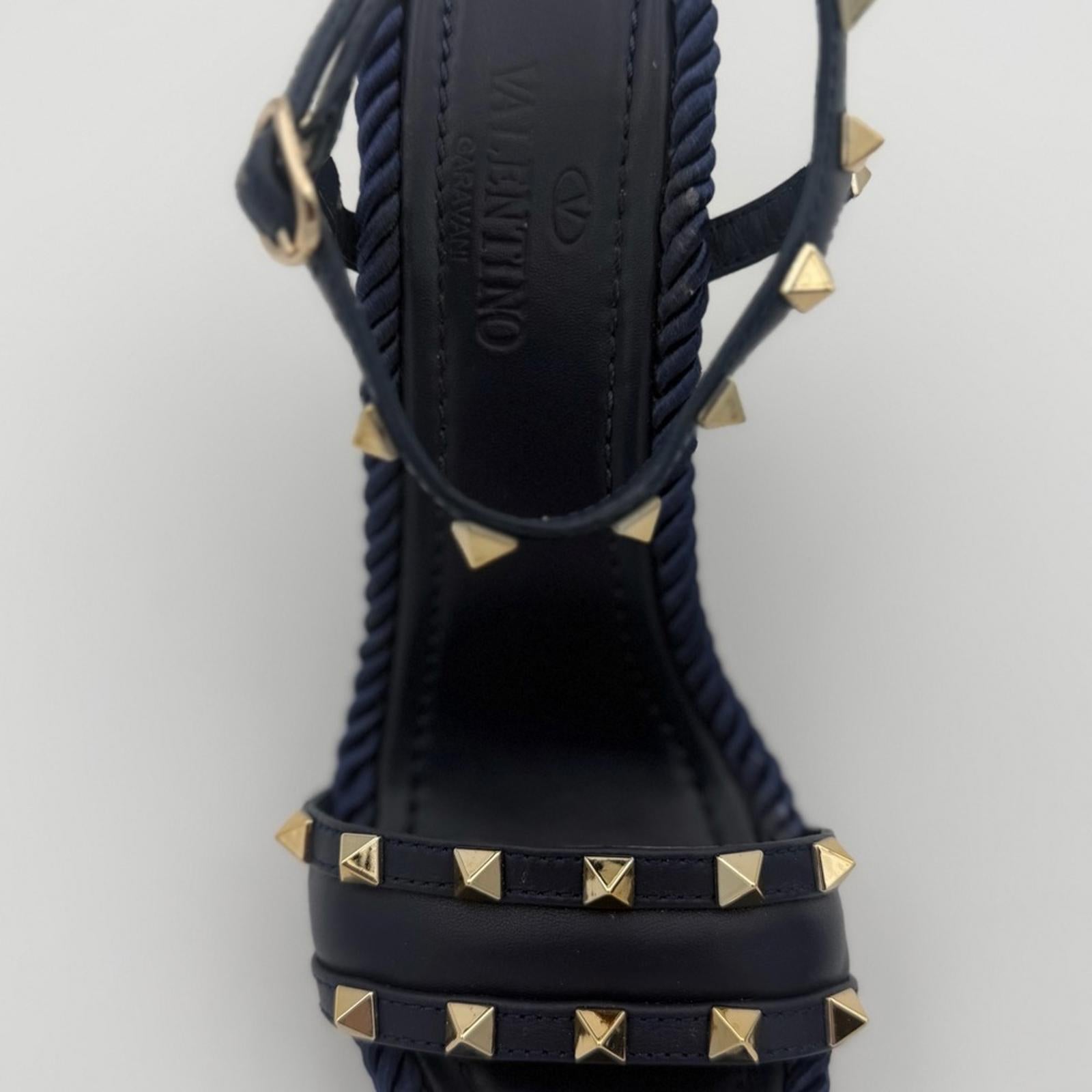 Valentino Garavani Rockstud Rope Wedge Sandals – Navy