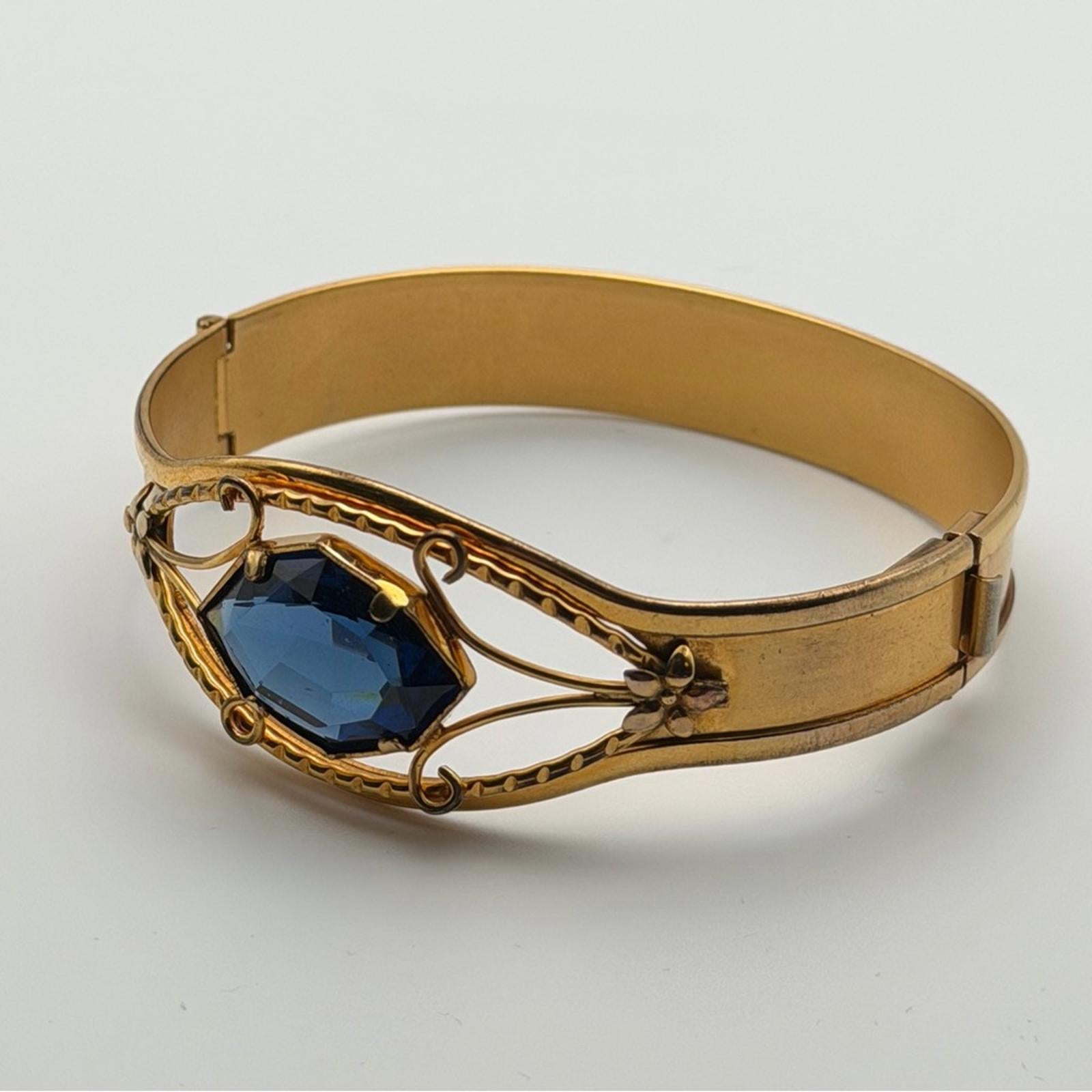 Vintage Gold Tone Statement Bangle – Faceted Blue Stone