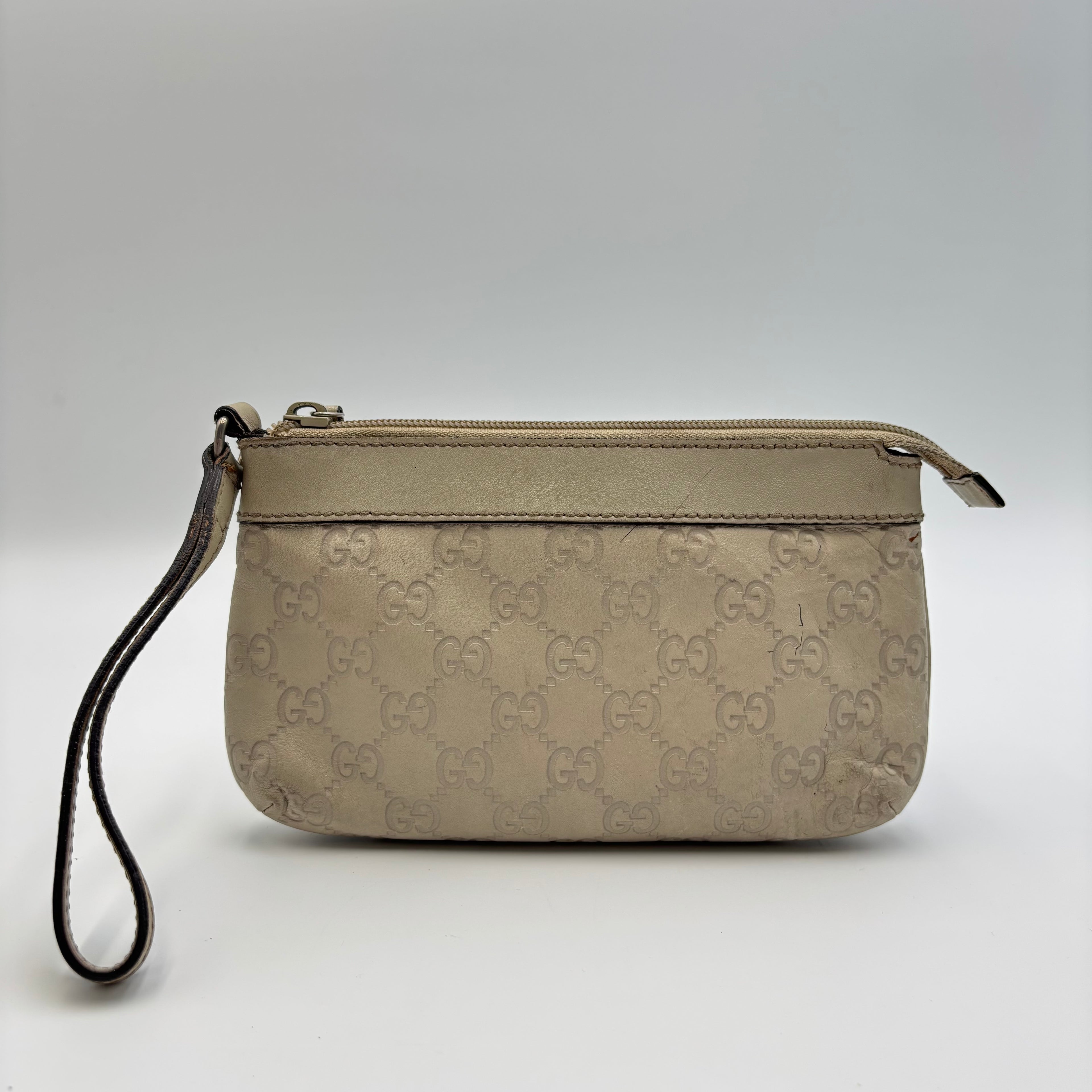 Gucci Guccissima Leather Wristlet Pochette – Beige