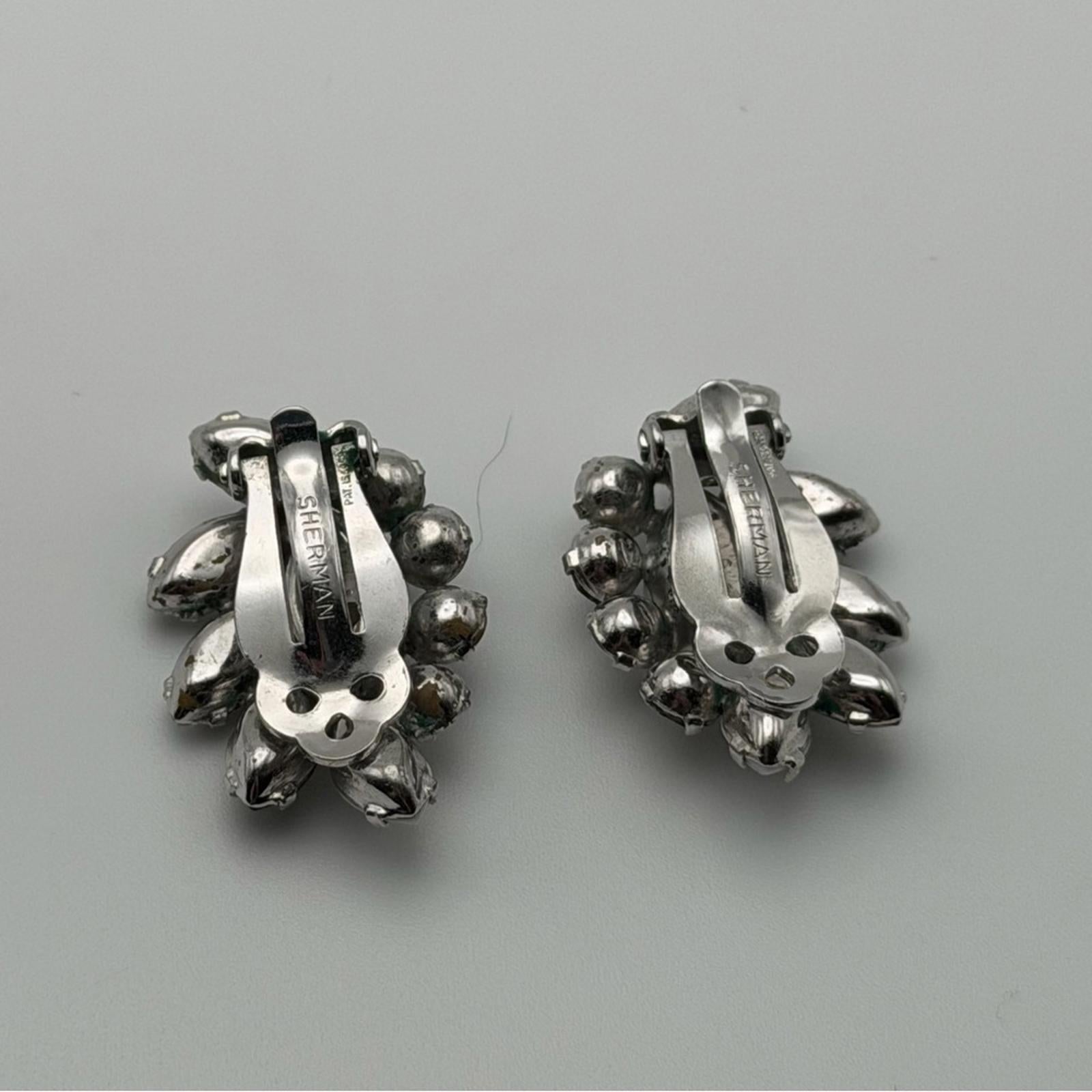 Vintage Sherman White Milk Glass Rhinestone Brooch And Earrings Set