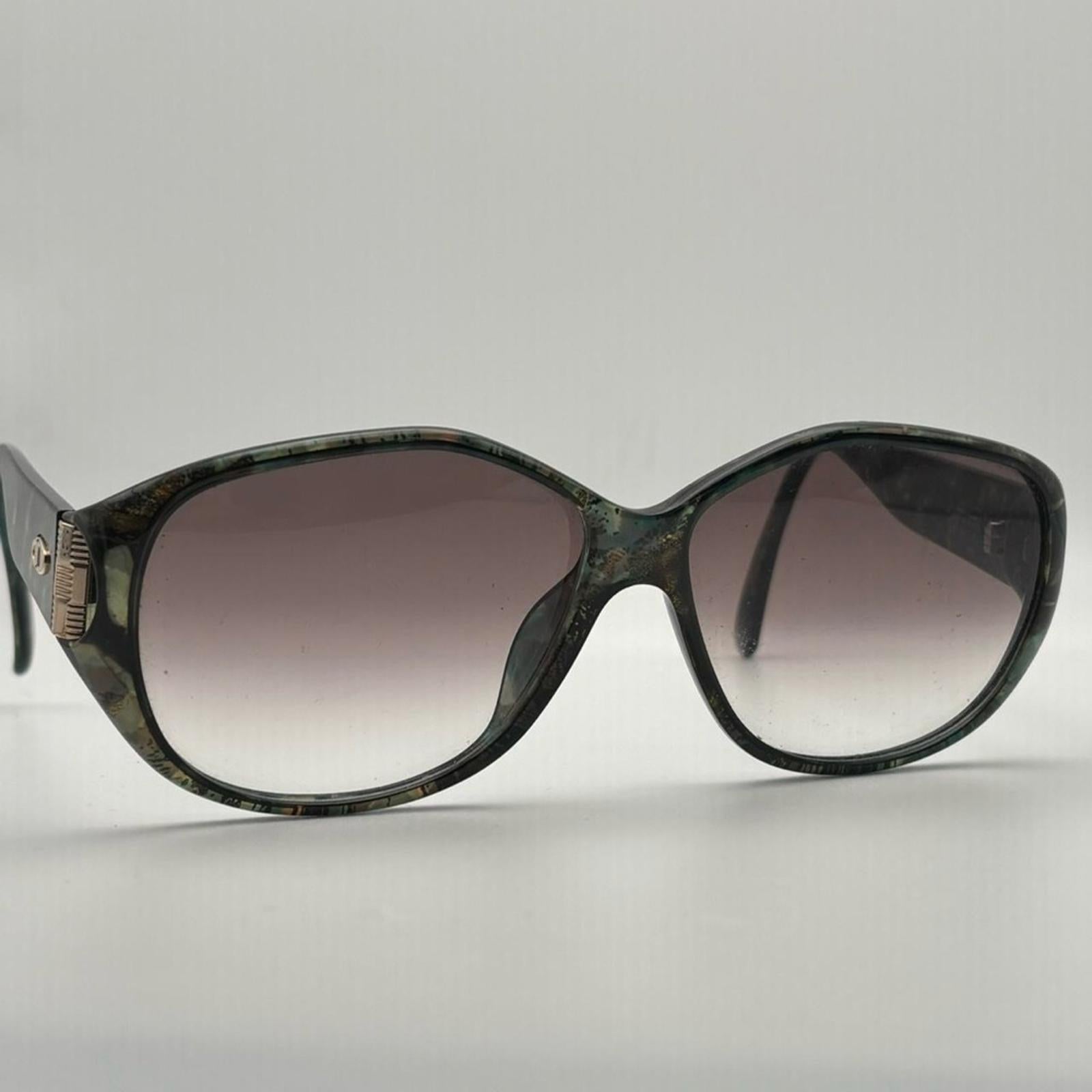 Christian Dior 
Vintage Sunglasses – 90s