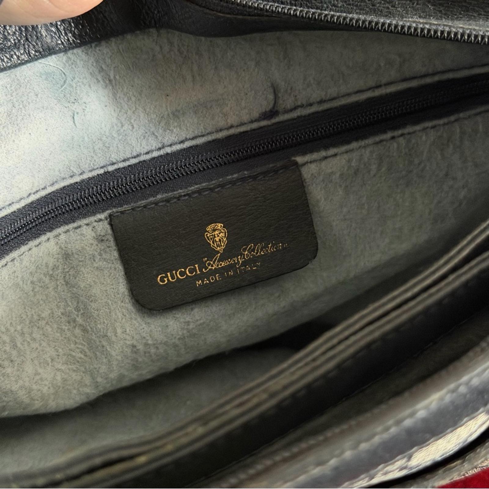 GUCCI GG SUPREME VINTAGE CROSSBODY BAG