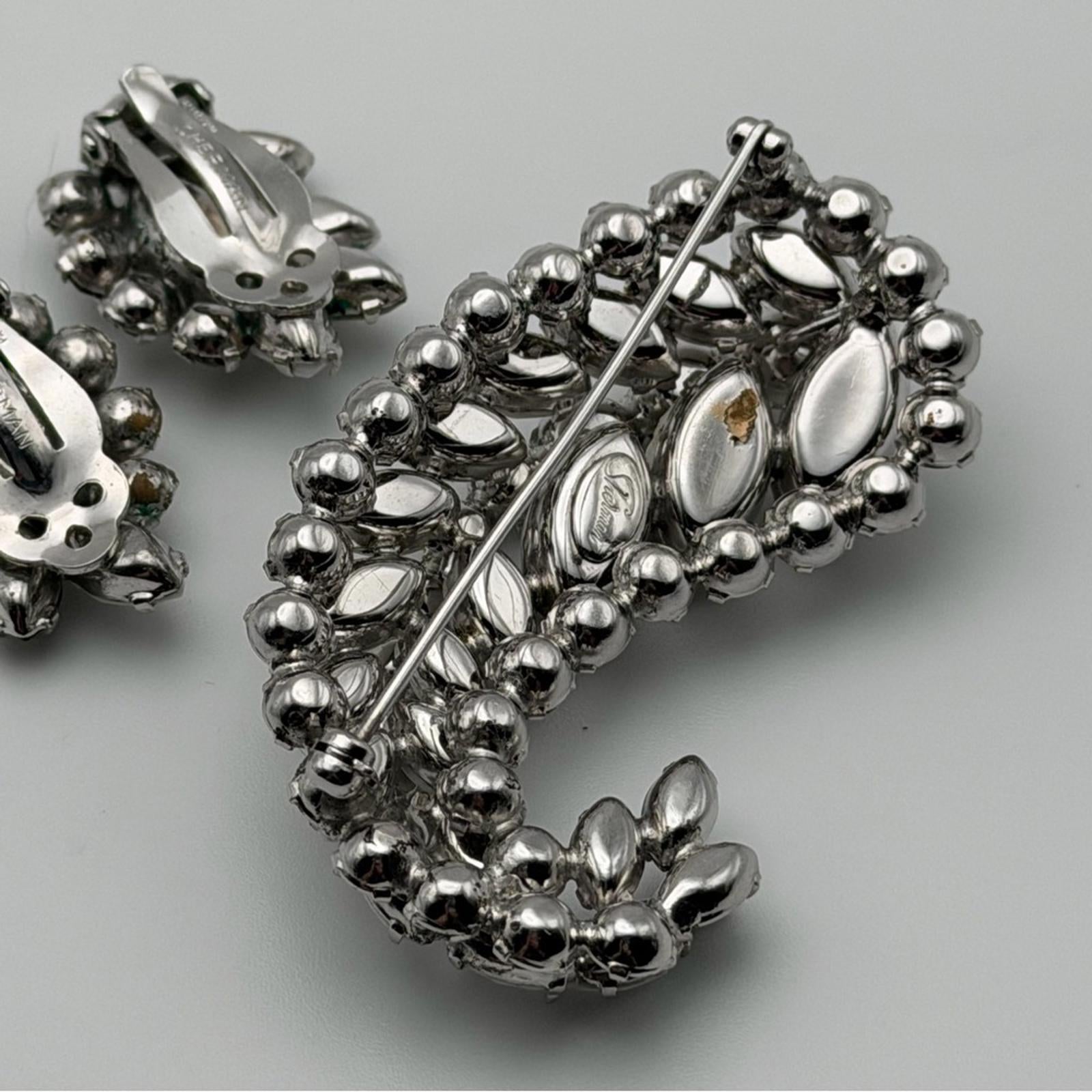 Vintage Sherman White Milk Glass Rhinestone Brooch And Earrings Set