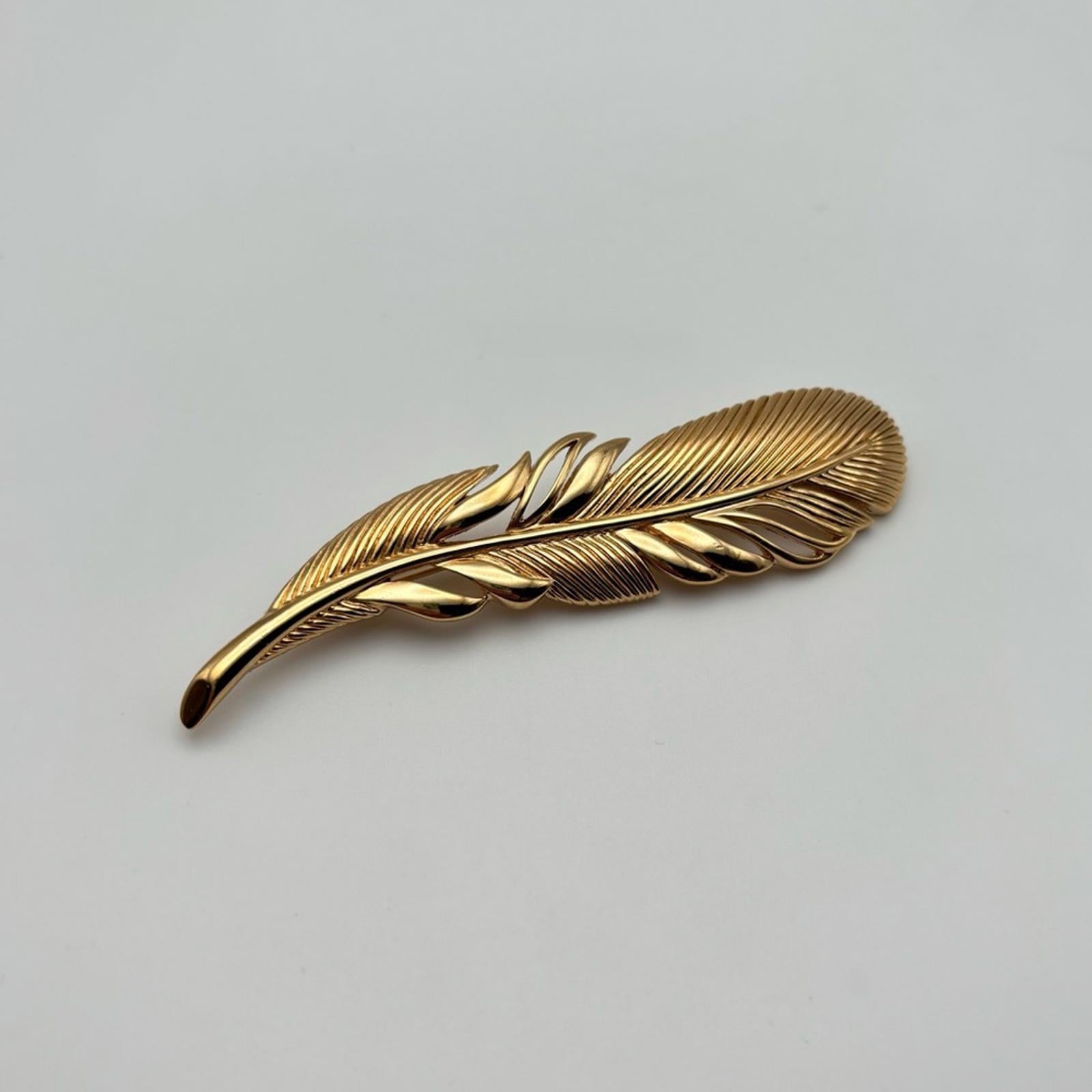 Christian Dior Vintage Gold Feather Brooch | 1980s