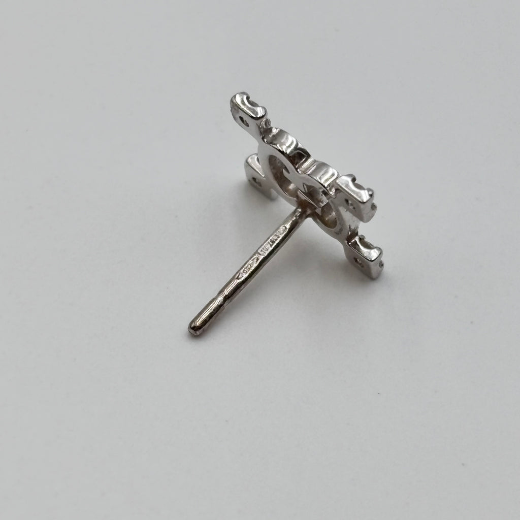 Gucci Interlocking G White Gold Diamond Stud Earrings