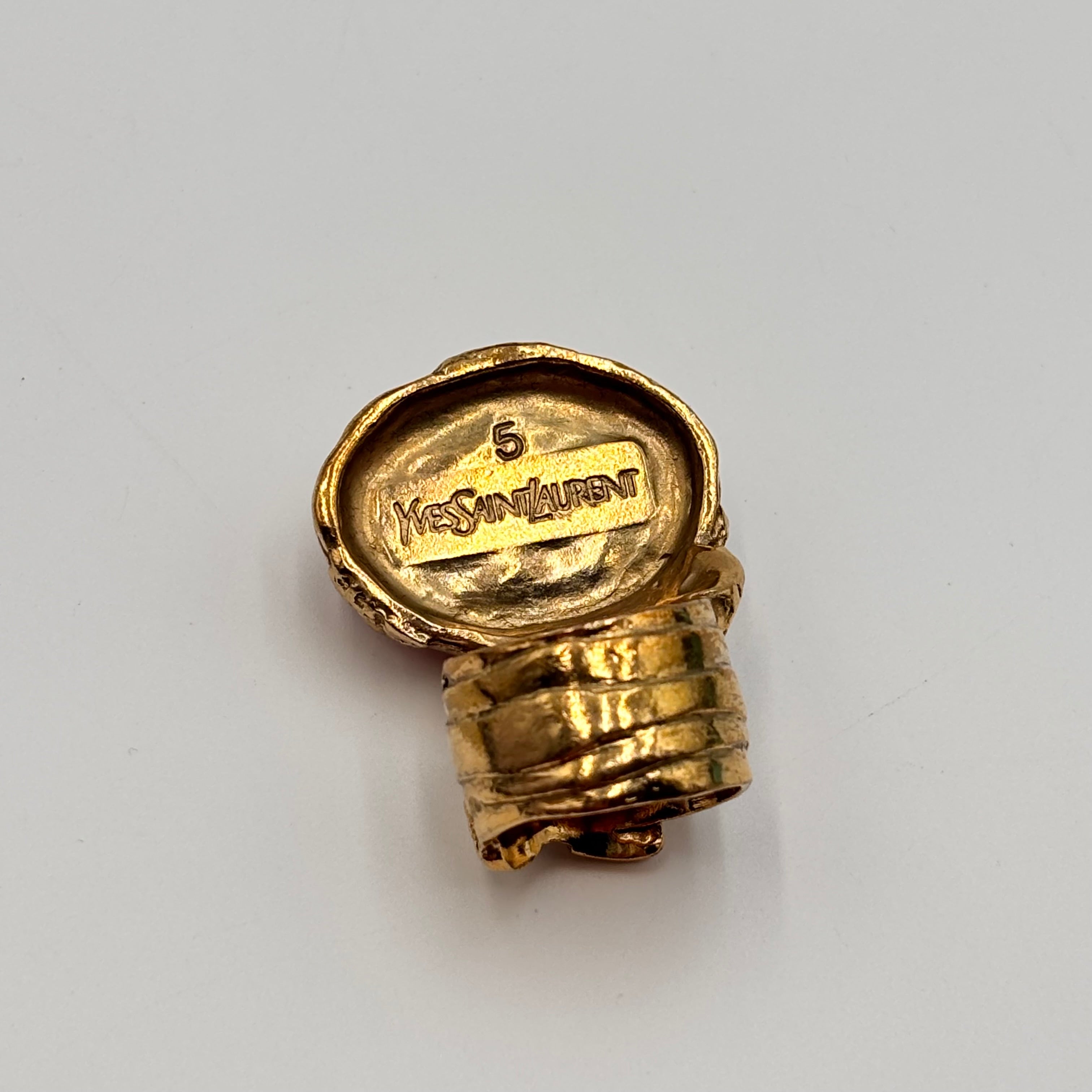Yves Saint Laurent Arty Pink Cabochon Cocktail Ring Gold Tone Size 5