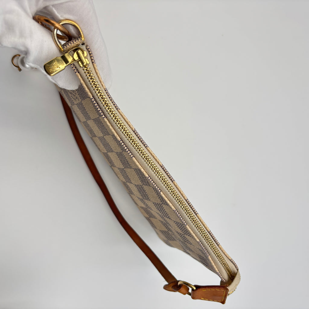 Louis Vuitton Pochette Accessoires Damier Azur