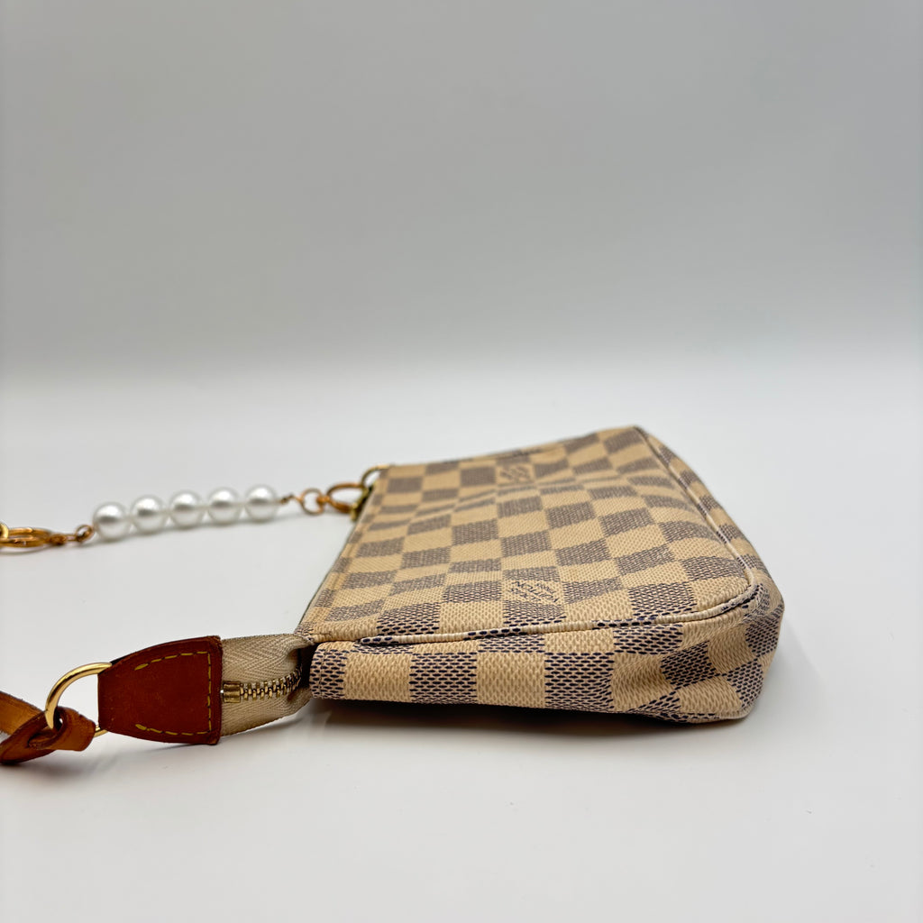 Louis Vuitton Pochette Accessoires Damier Azur