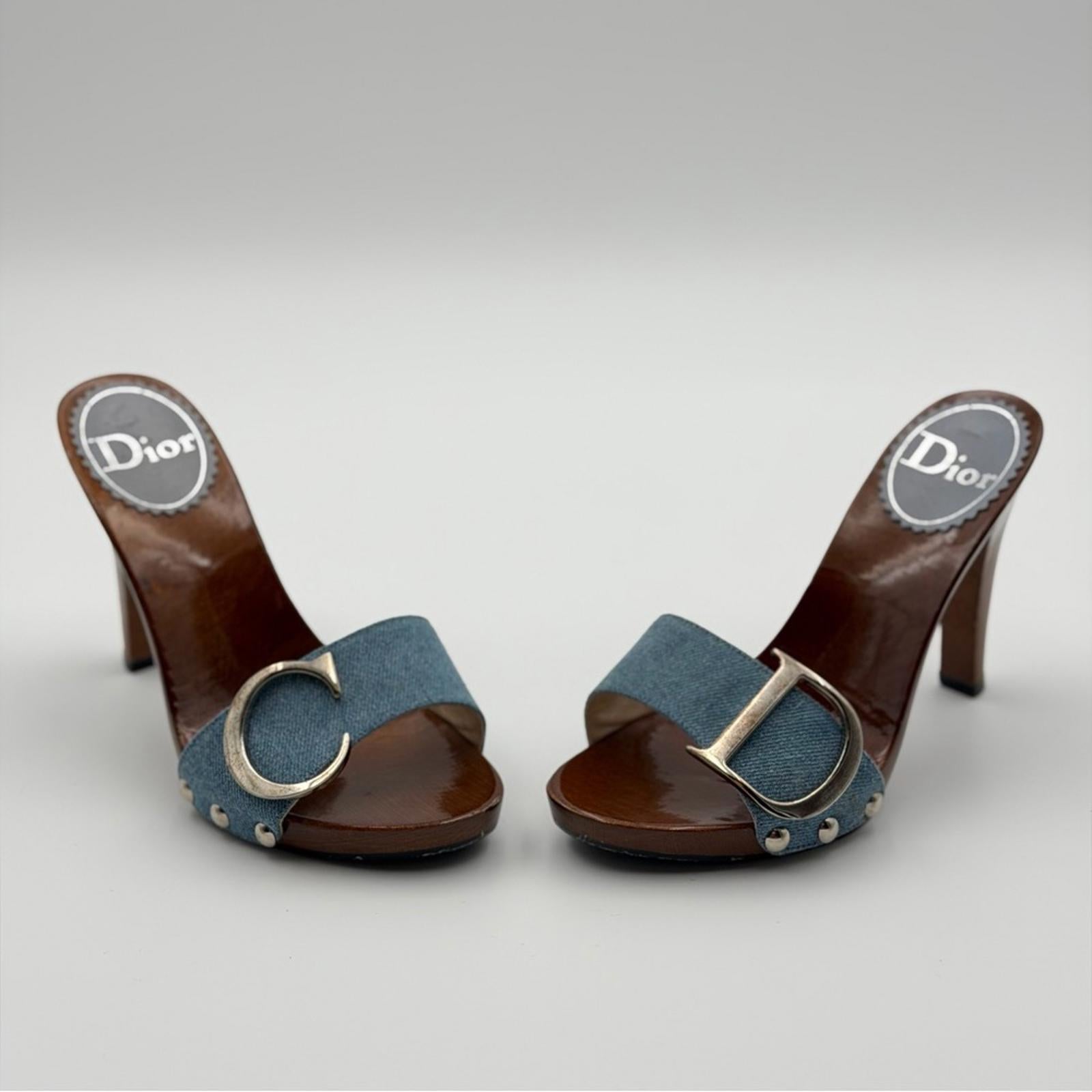 DIOR CD LOGO WOOD & DENIM MULE SANDALS – BLUE / BROWN