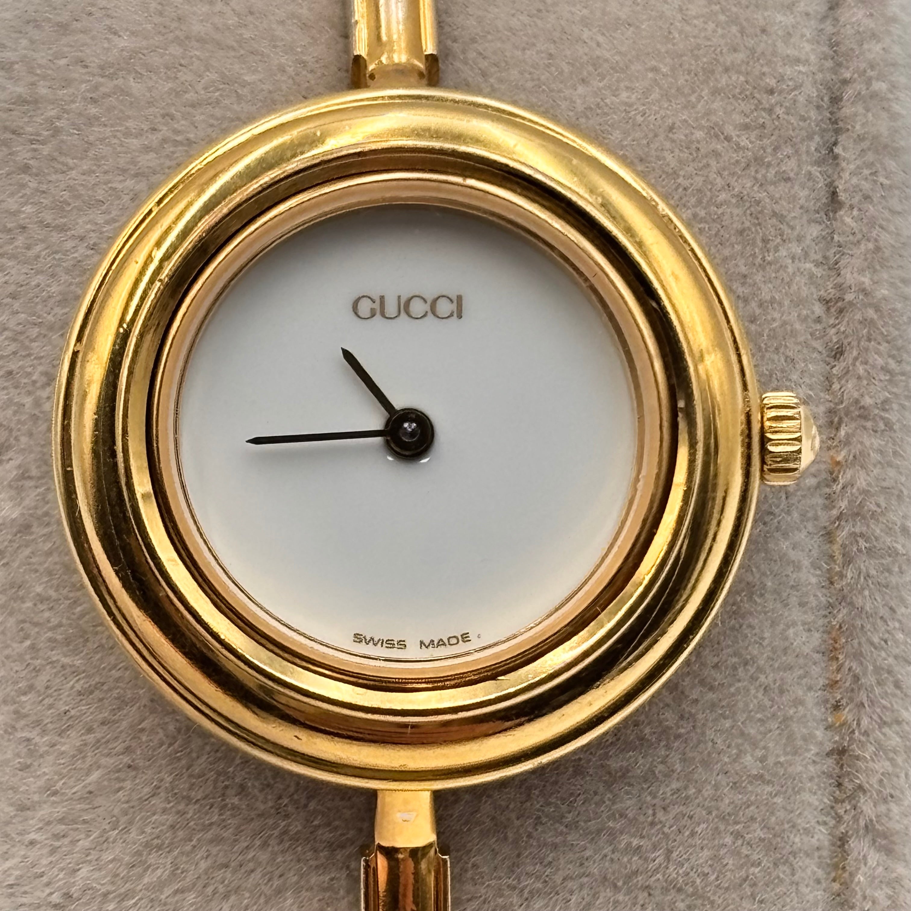Gucci Gold Tone Interchangeable Bezel Bangle Watch Set