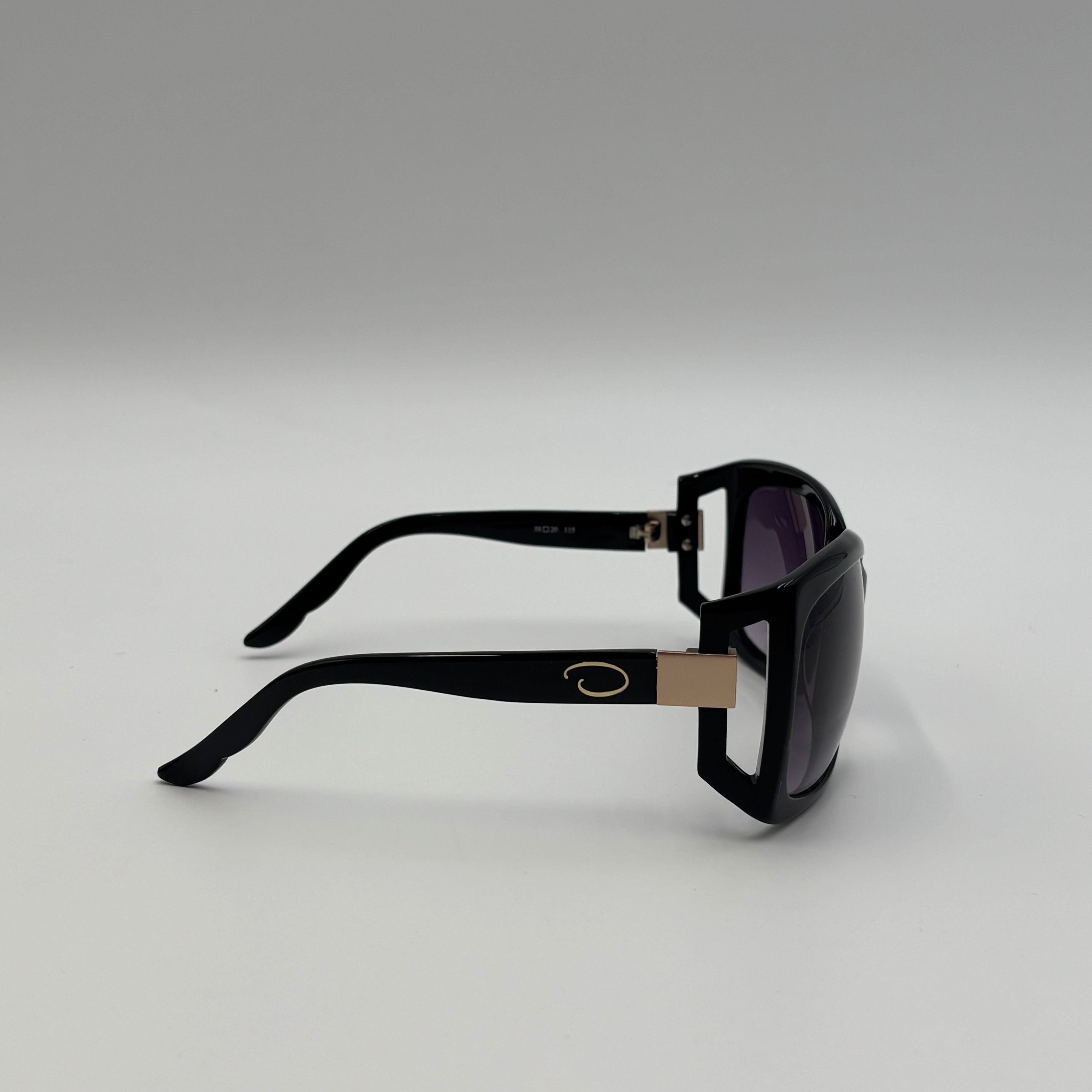 Oscar de la Renta Oversized Black Square Sunglasses SSC5046