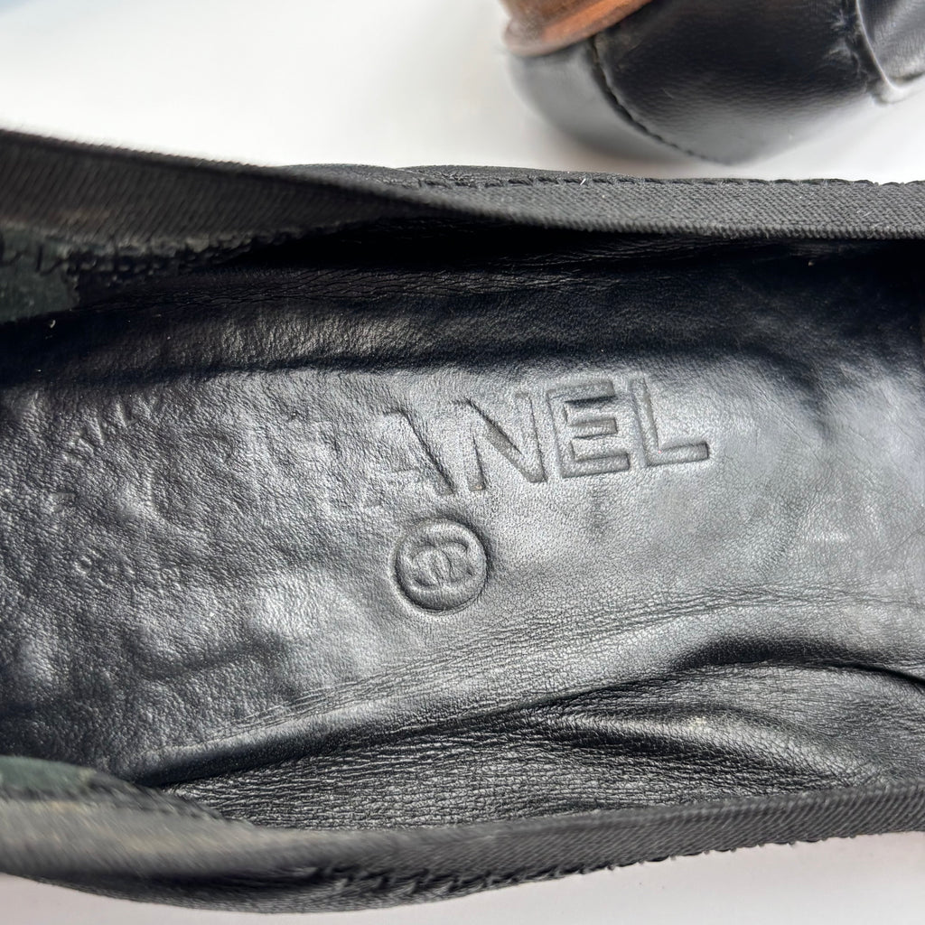 Chanel Black Lambskin Leather Ballet Flats 00s, 35.5