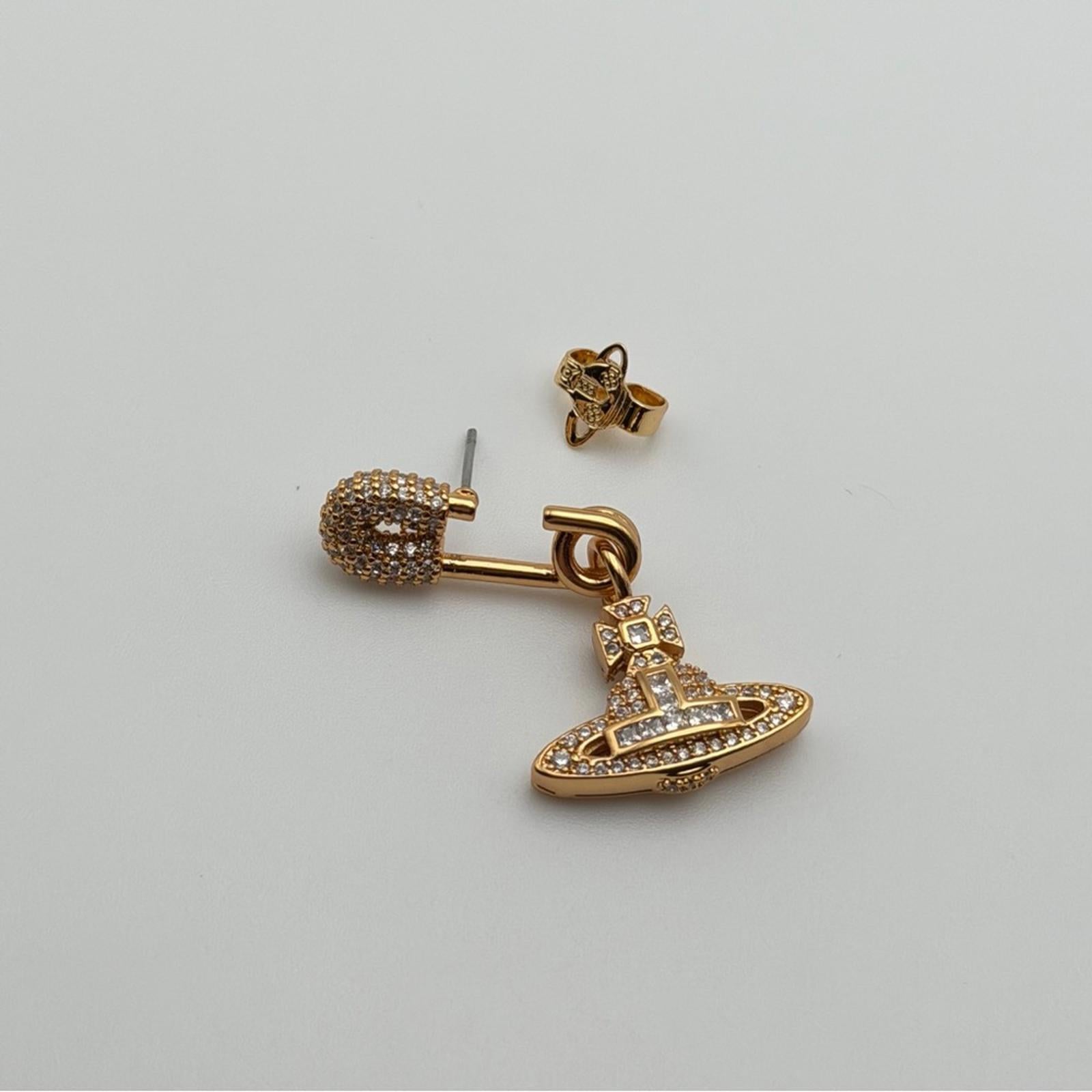 VIVIENNE WESTWOOD GOLD-TONE SAFETY PIN ORB DROP EARRINGS