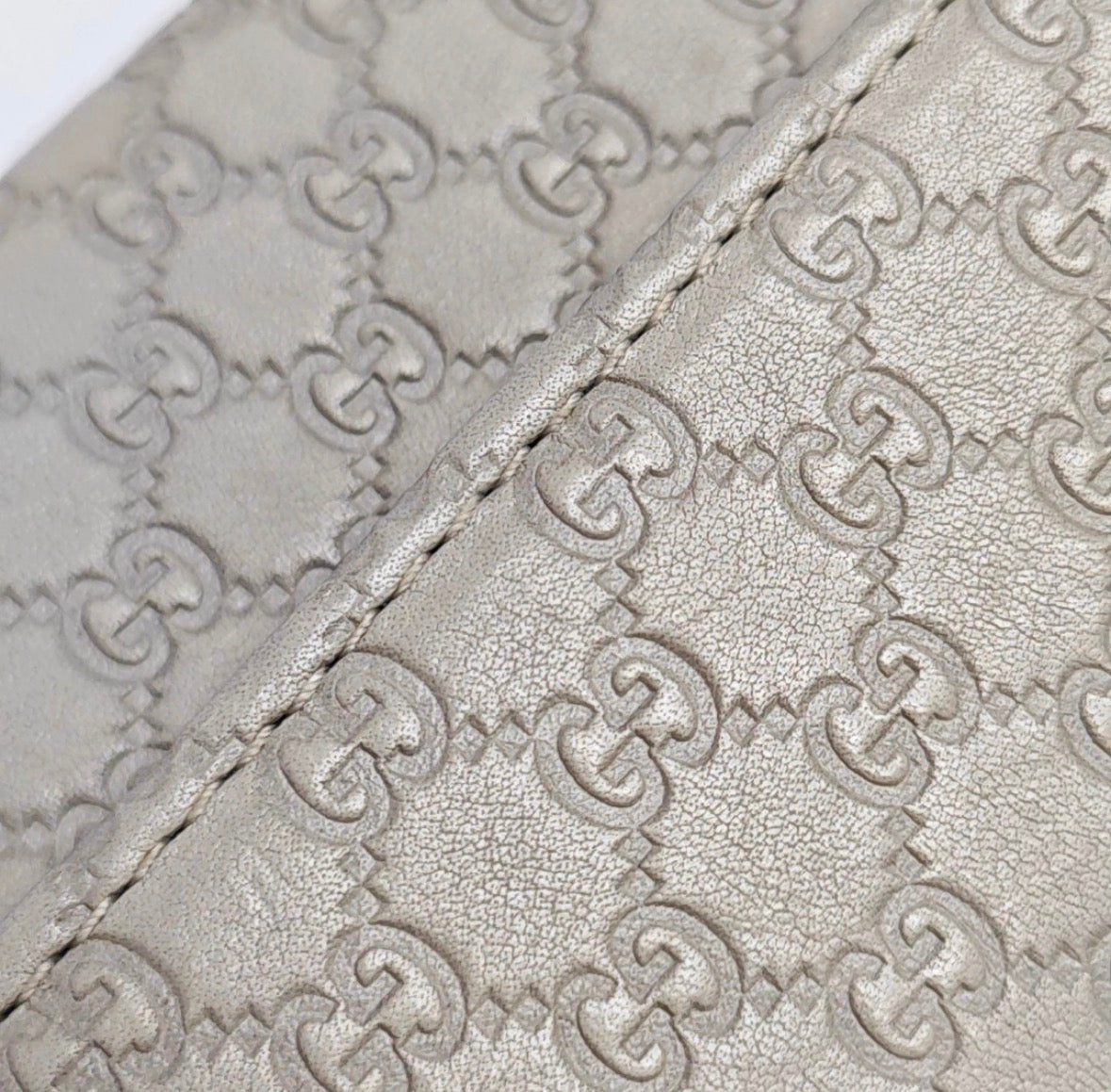Gucci Micro GG Guccissima Leather Chain Wallet Clutch Beige