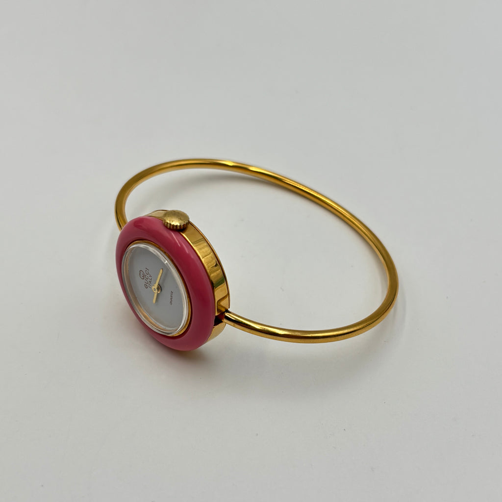 Gucci Vintage 11/12.2 Change Bezel Gold-Tone Bangle Watch Set 1990s