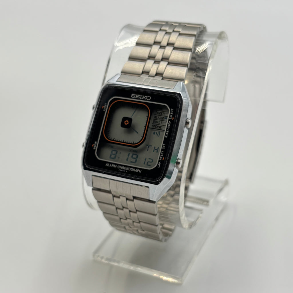 Seiko G757-4050 Alarm Chronograph “James Bond” Digital Watch