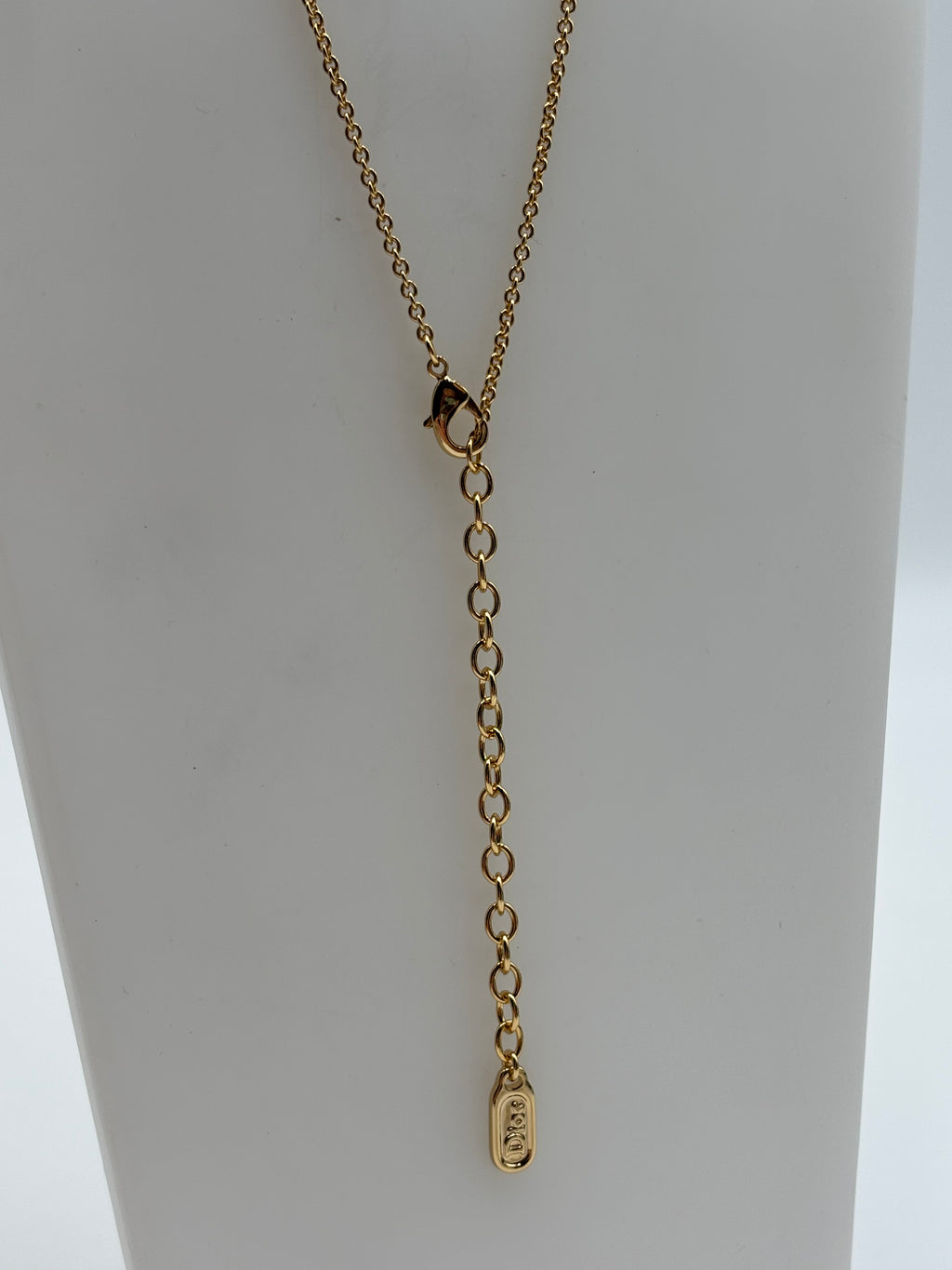 Christian Dior Médaillon Crystal Necklace in Gold-Finish Metal