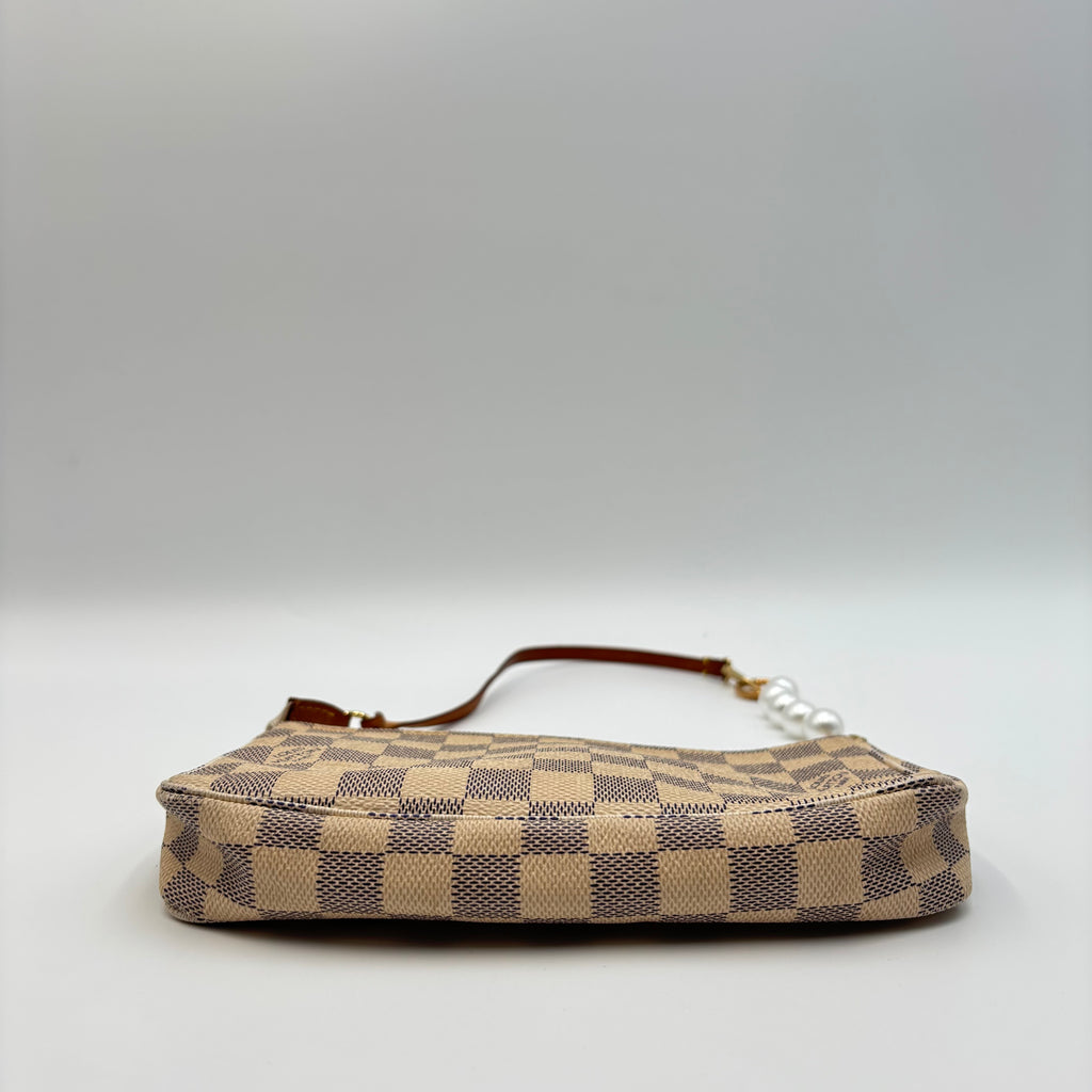 Louis Vuitton Pochette Accessoires Damier Azur