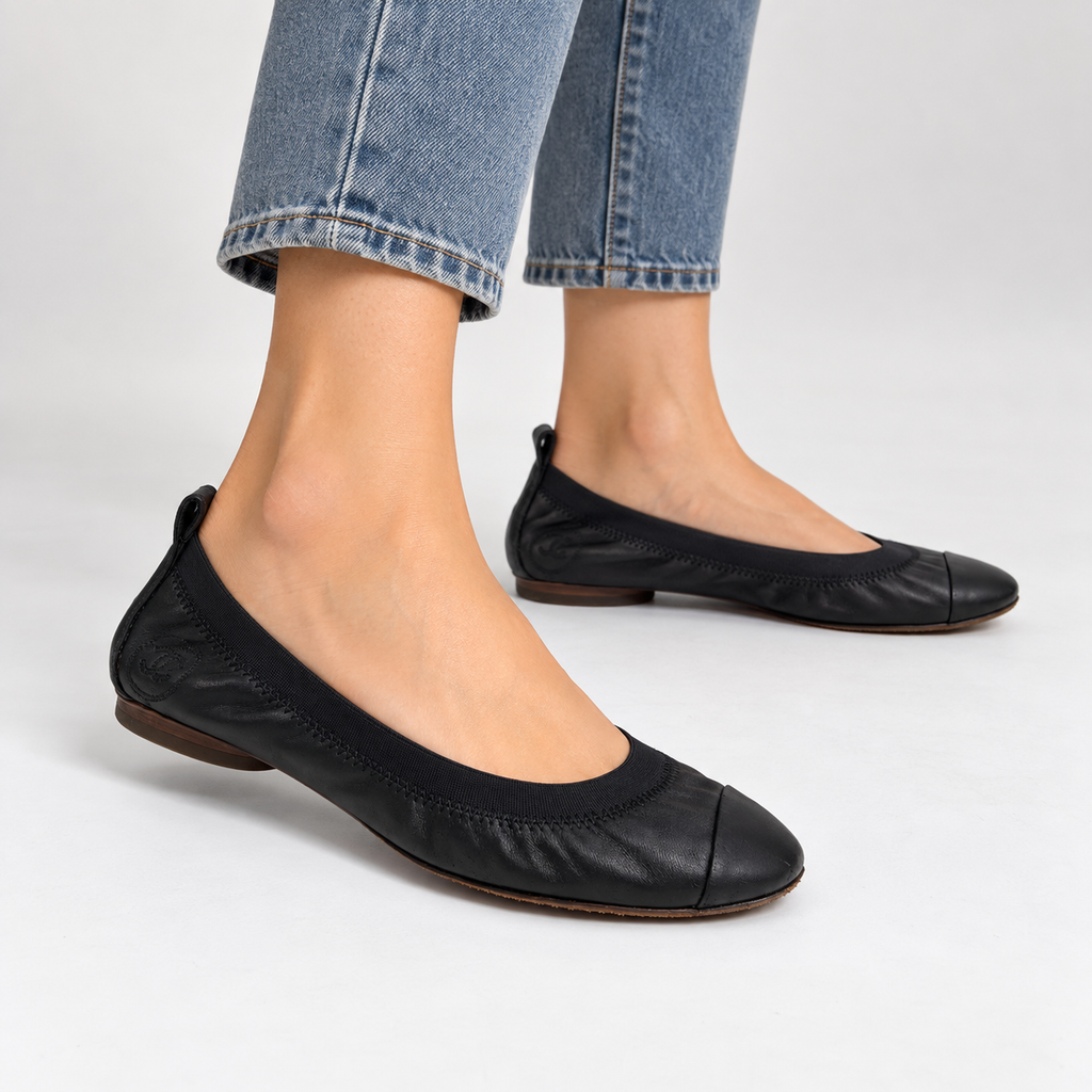 Chanel Black Lambskin Leather Ballet Flats 00s, 35.5