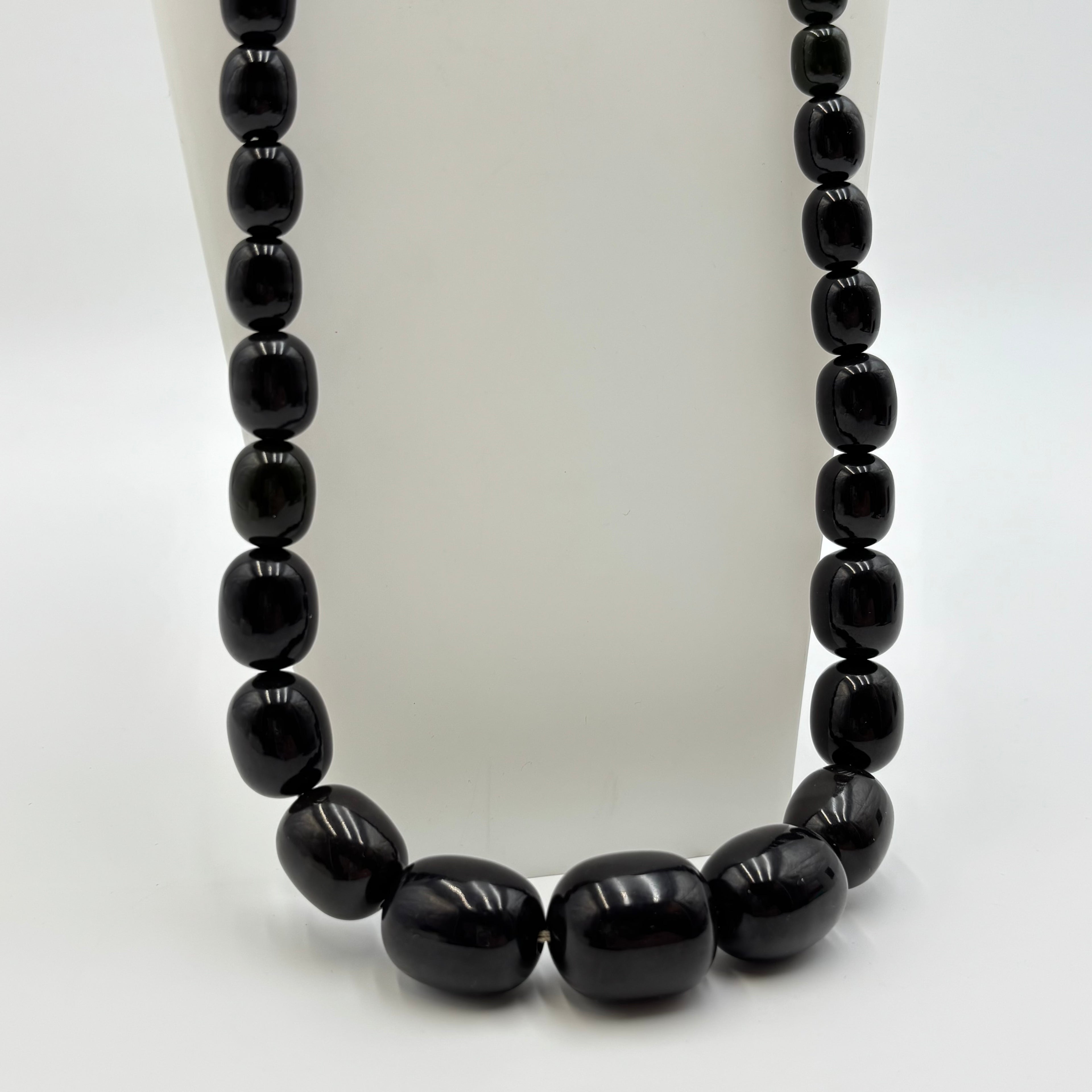 Rare Vintage Black Bakelite Graduated Bead Collector’s Necklace