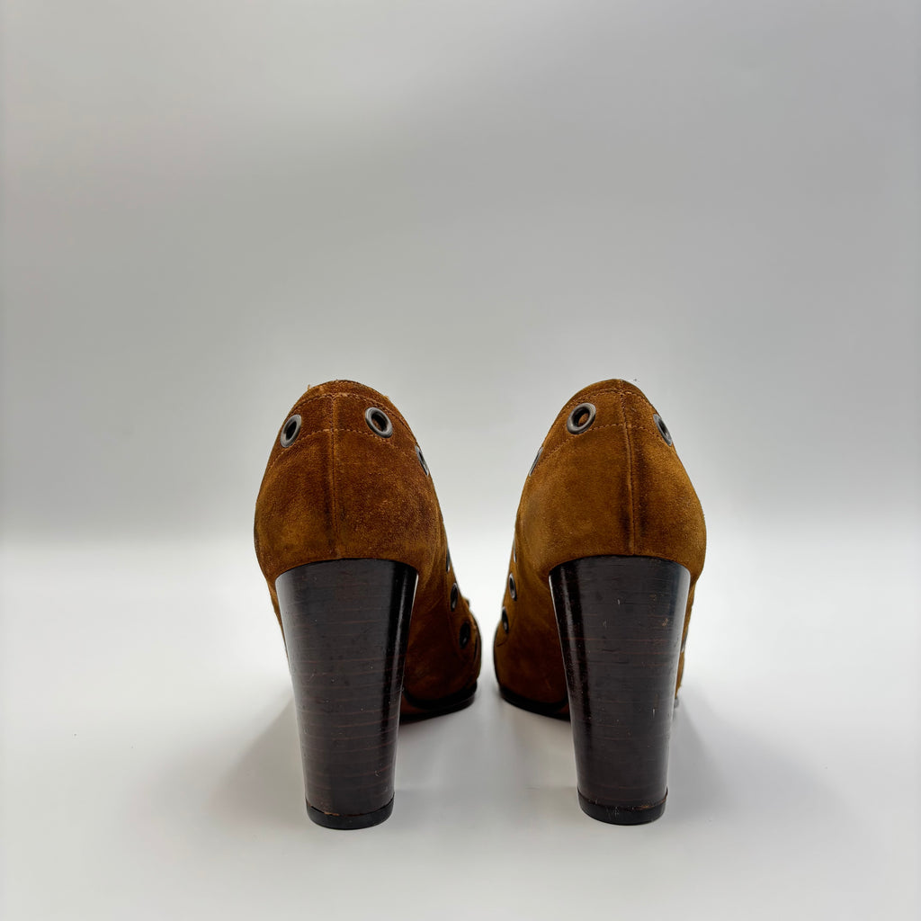Dolce & Gabbana 90mm Suede Grommet Kiltie Pumps