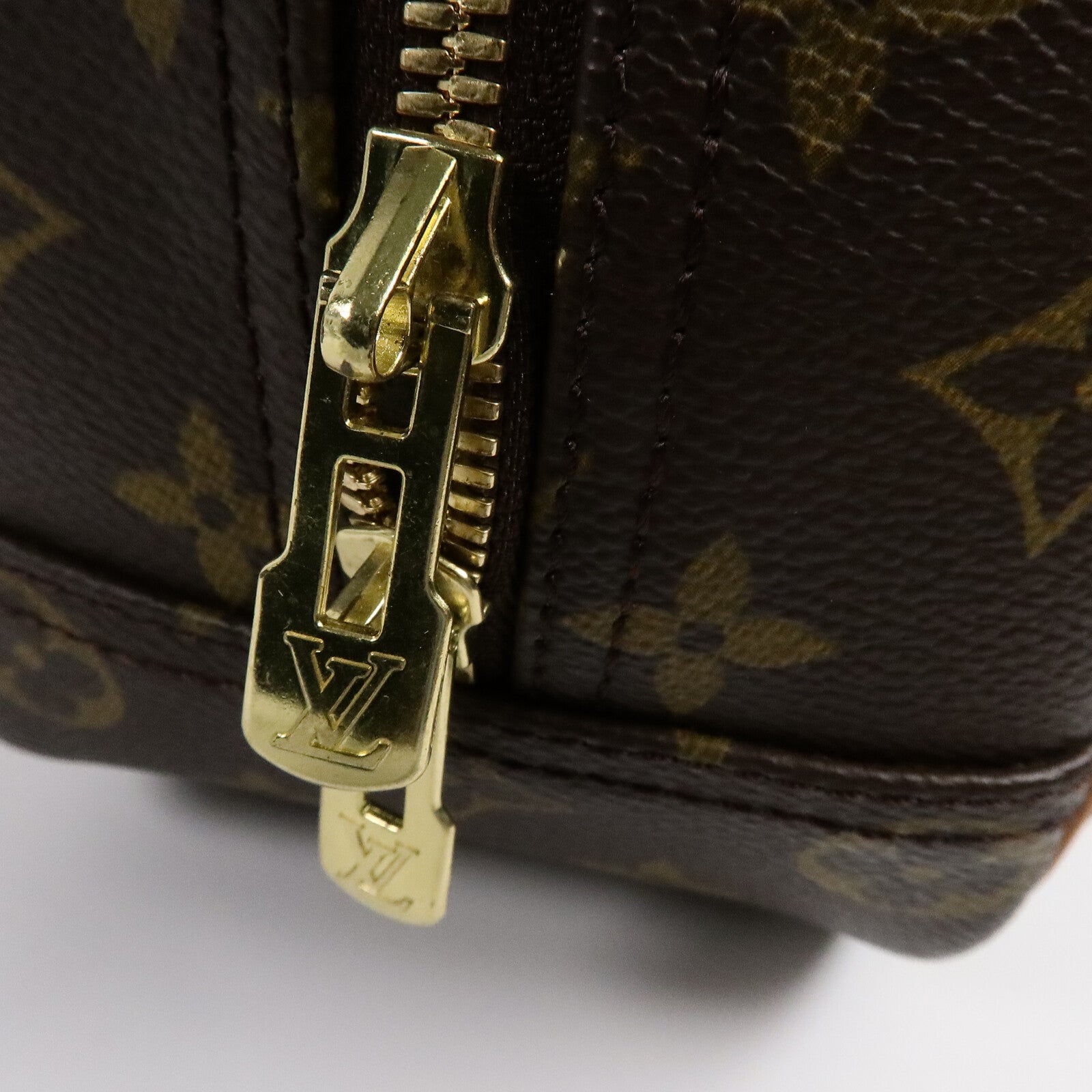 LOUIS VUITTON Louis Vuitton Monogram Trouville Handbag Brown Monogram Handbag M42228 image 15