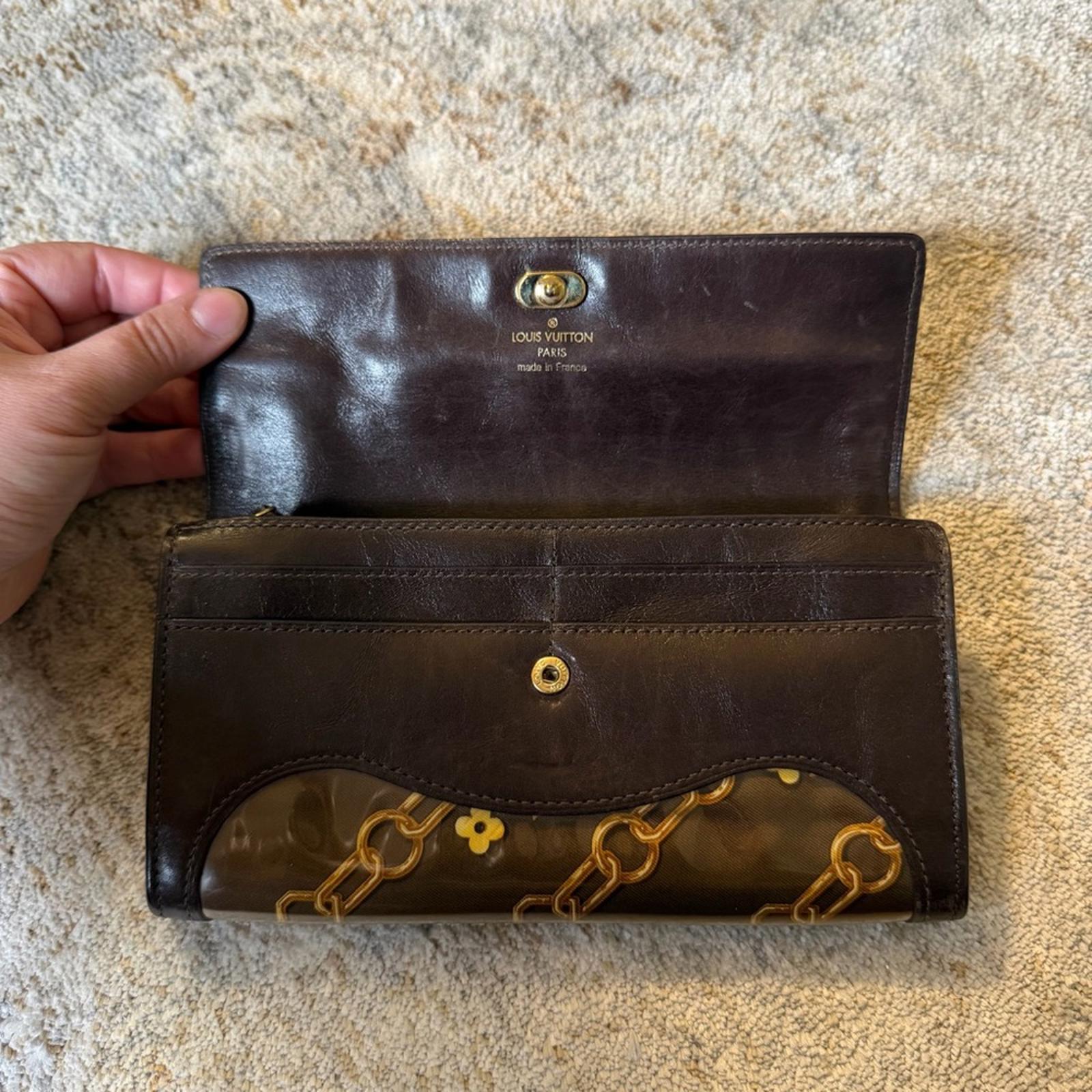 LOUIS VUITTON MONOGRAM CHARMS CHAIN WALLET
