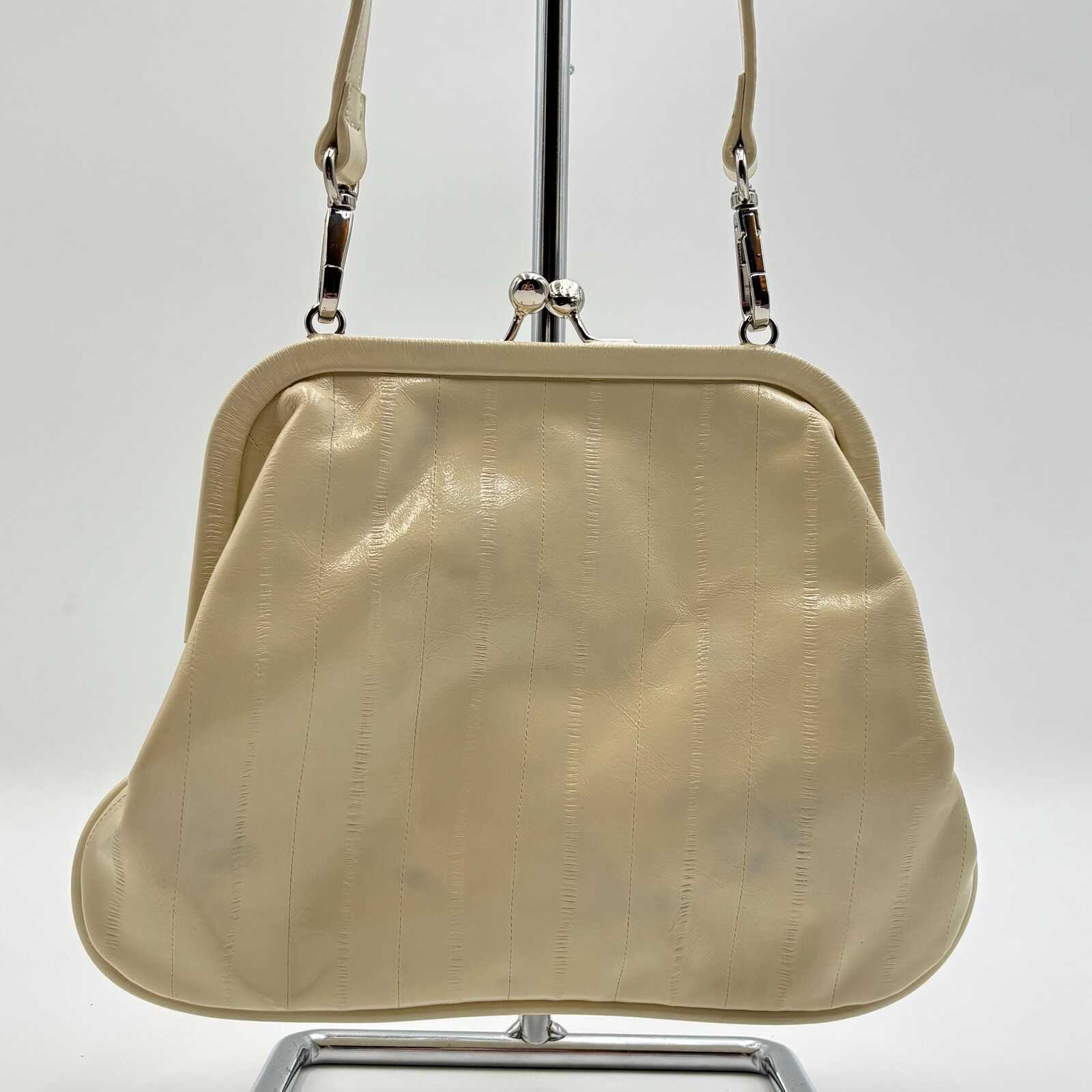 Vivienne Westwood Cream Vegan Leather Kiss-Lock Chain Shoulder & Crossbody Bag