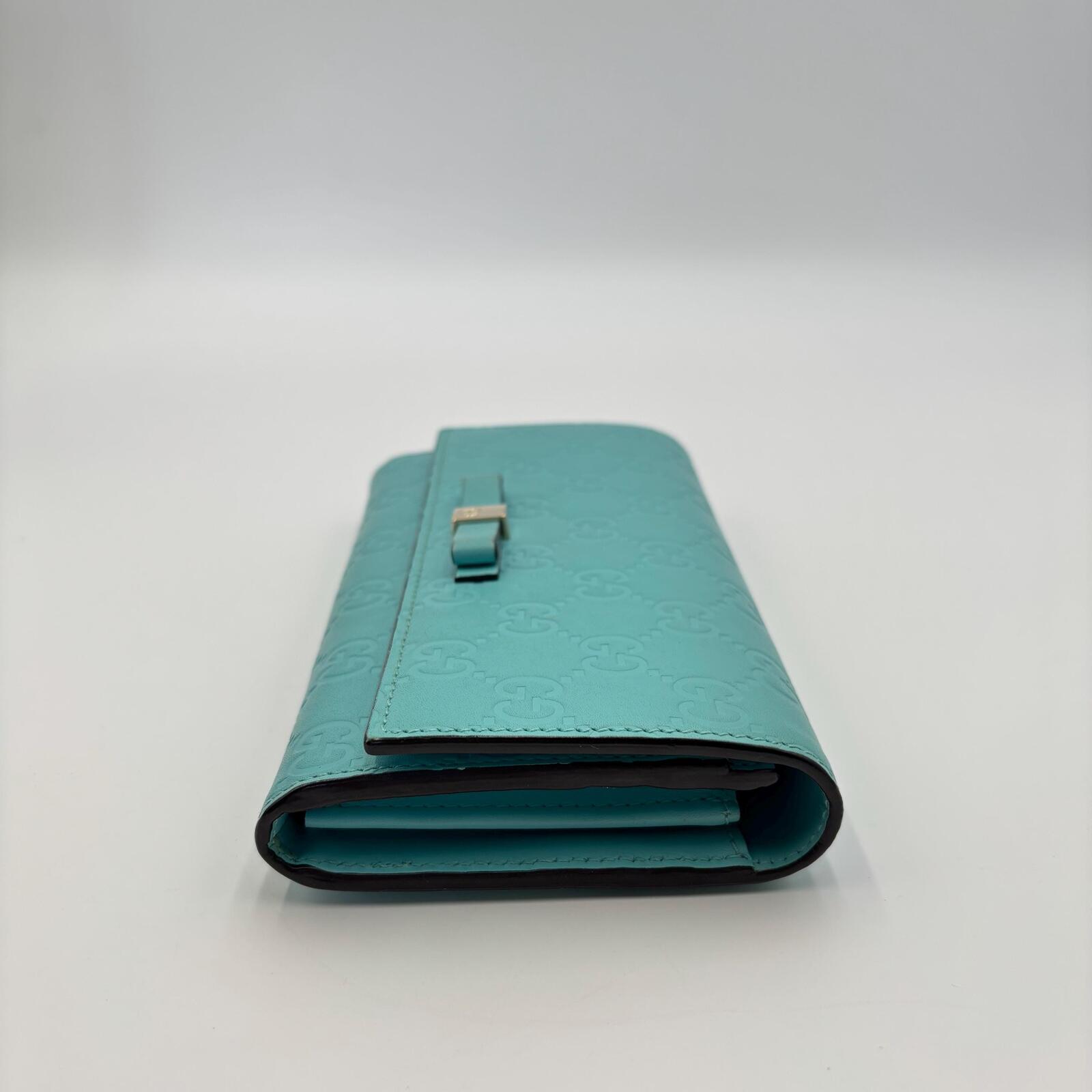 Gucci GG Embossed Continental Wallet – Turquoise